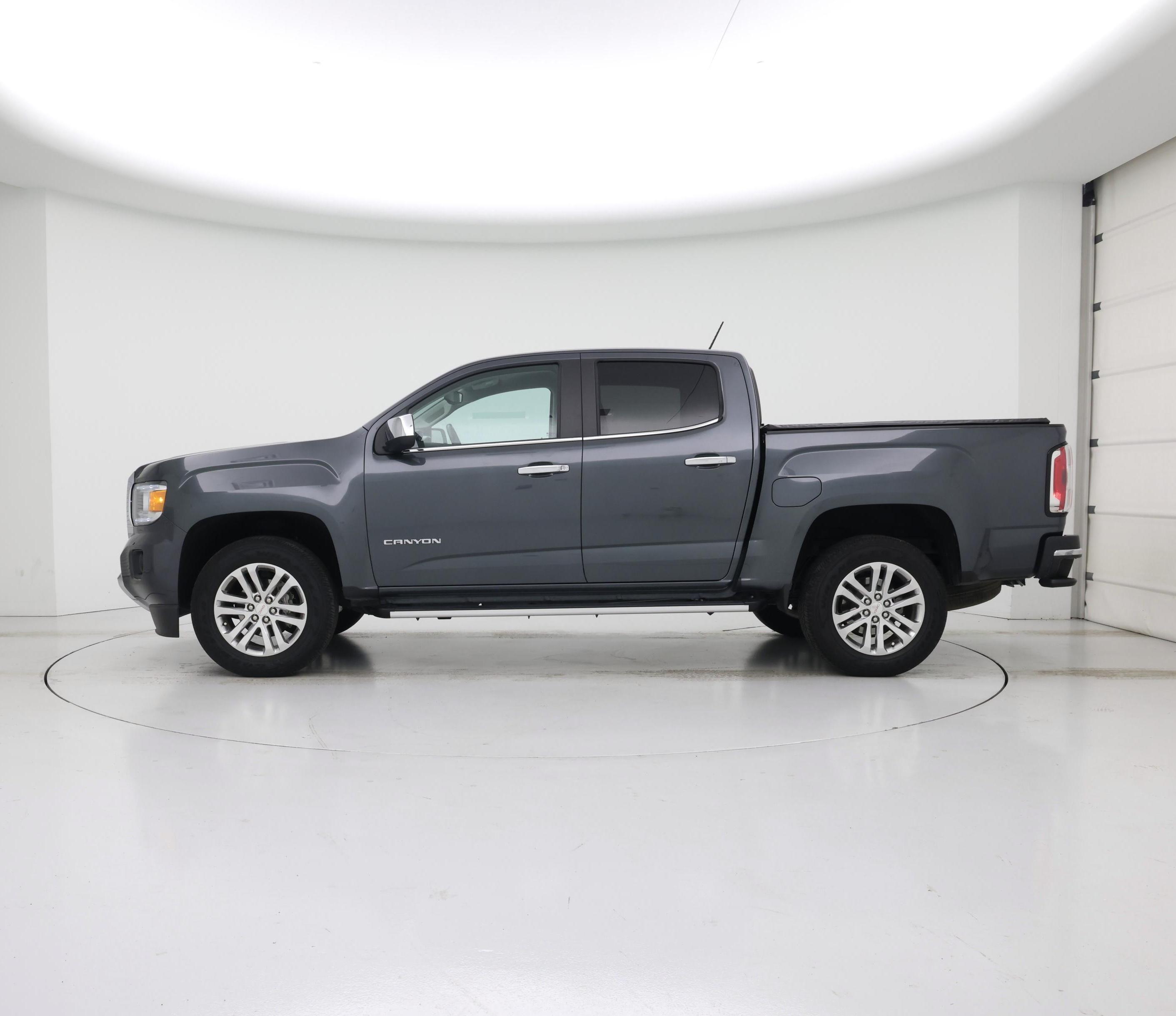 Thumbnail: 2015 GMC Canyon - 3