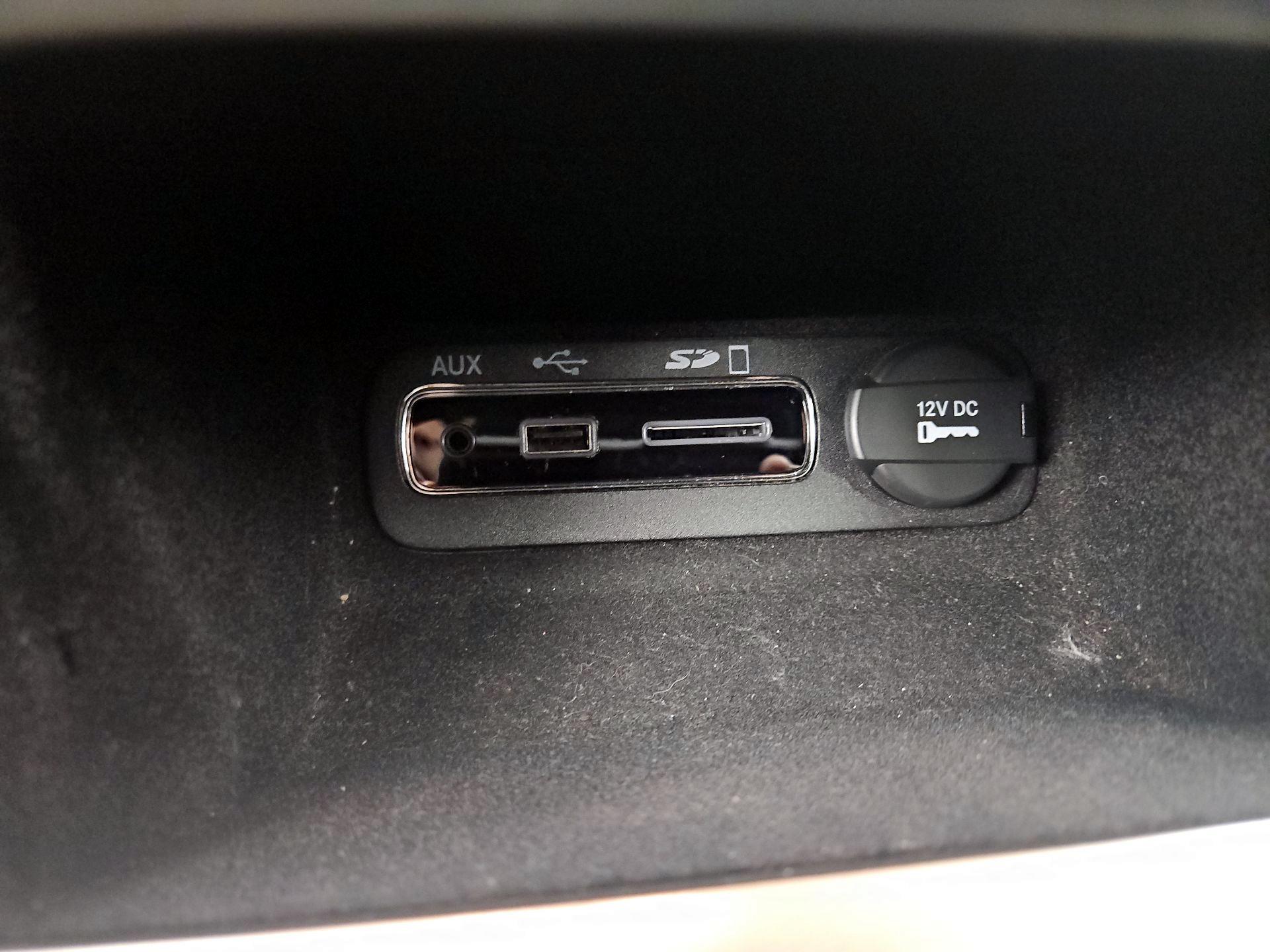 Thumbnail: 2014 Jeep Grand Cherokee - 19