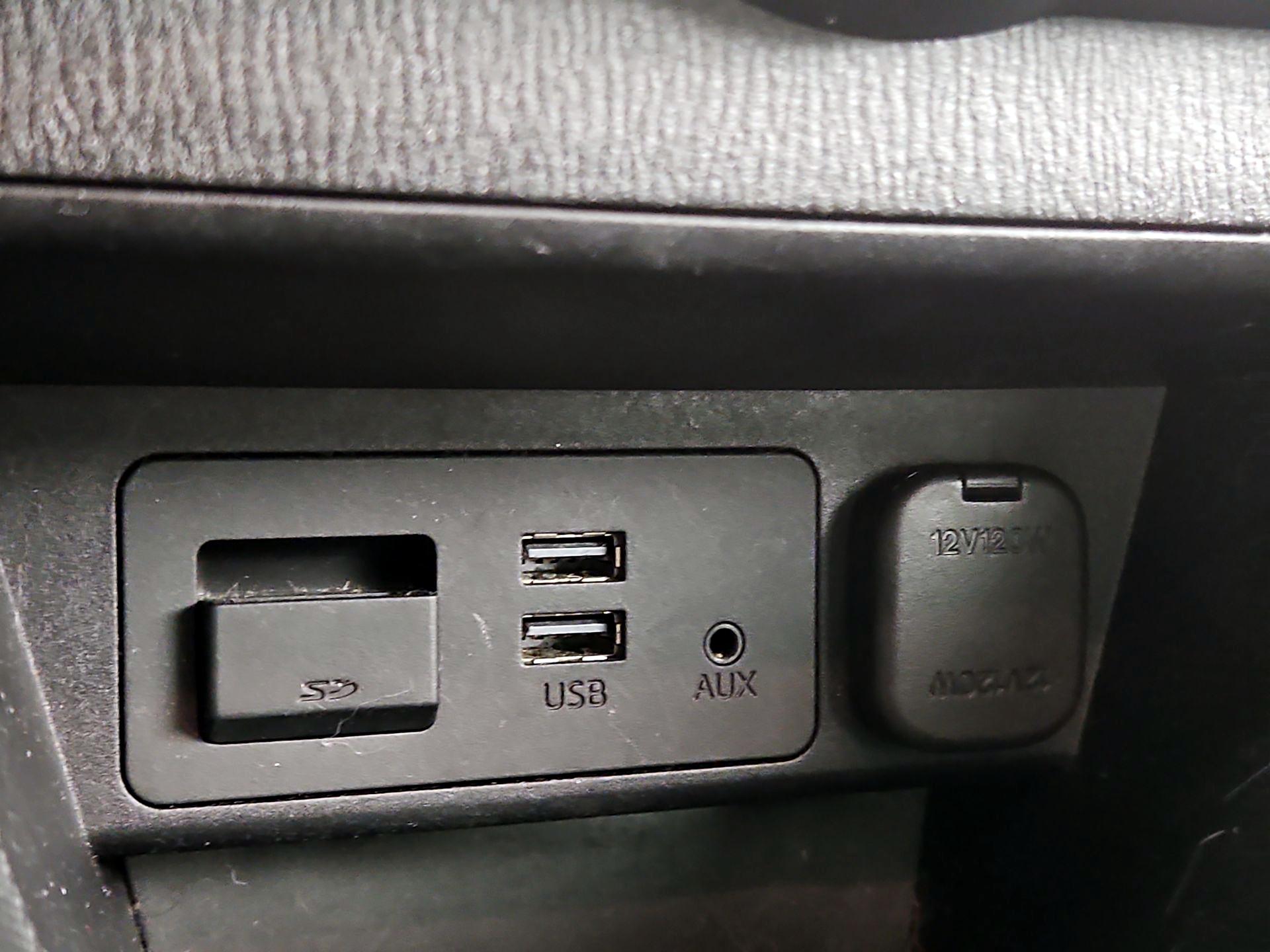 Thumbnail: 2018 Toyota Yaris iA - 18