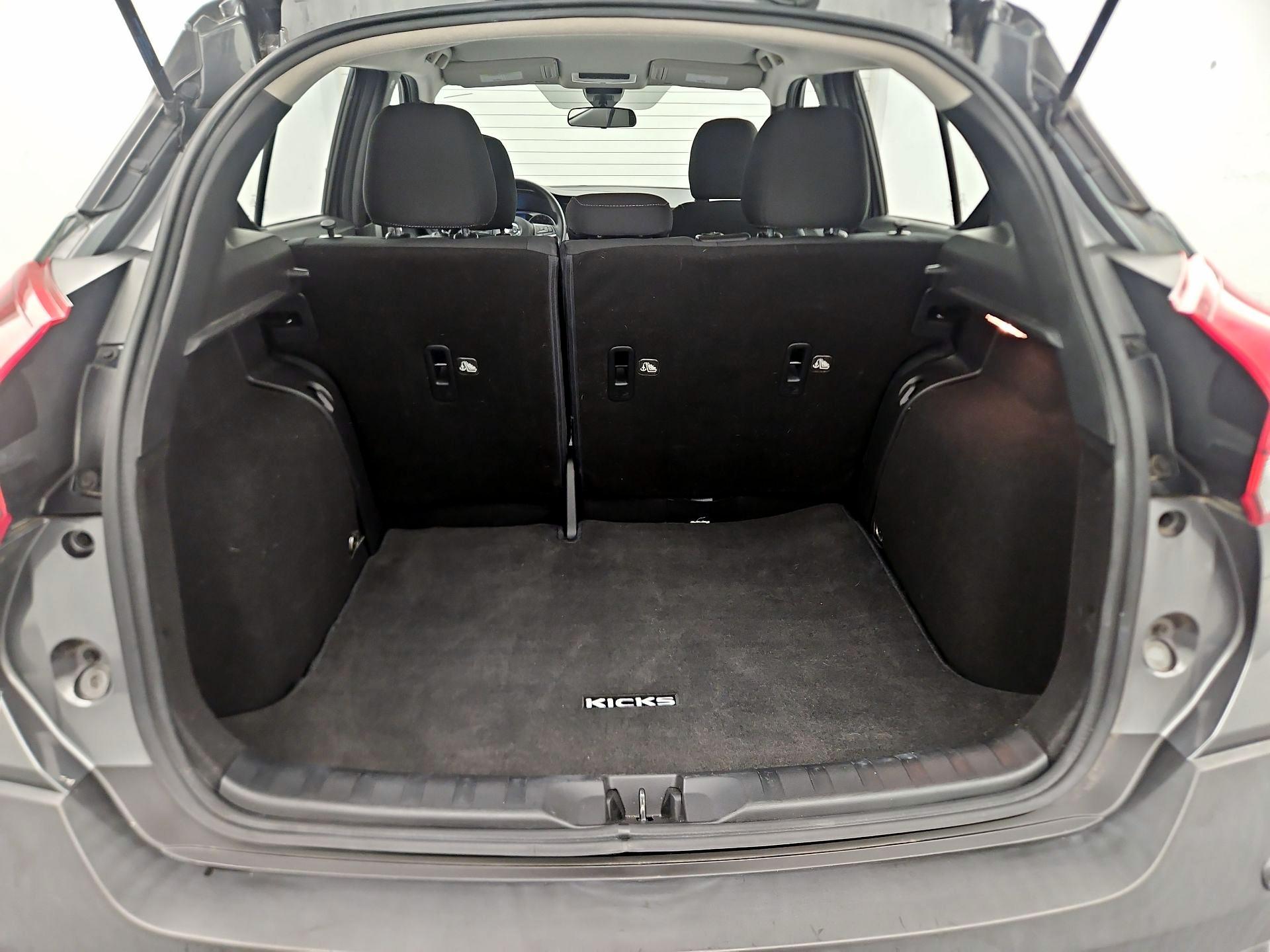 Thumbnail: 2020 Nissan Kicks - 20