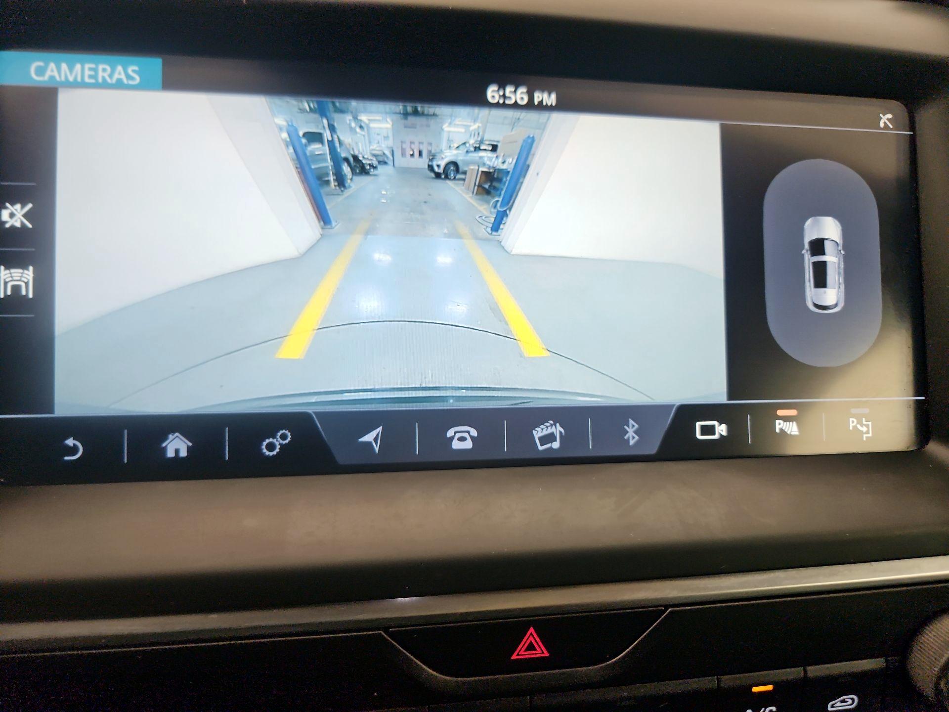 Thumbnail: 2020 Jaguar E-Pace - 15