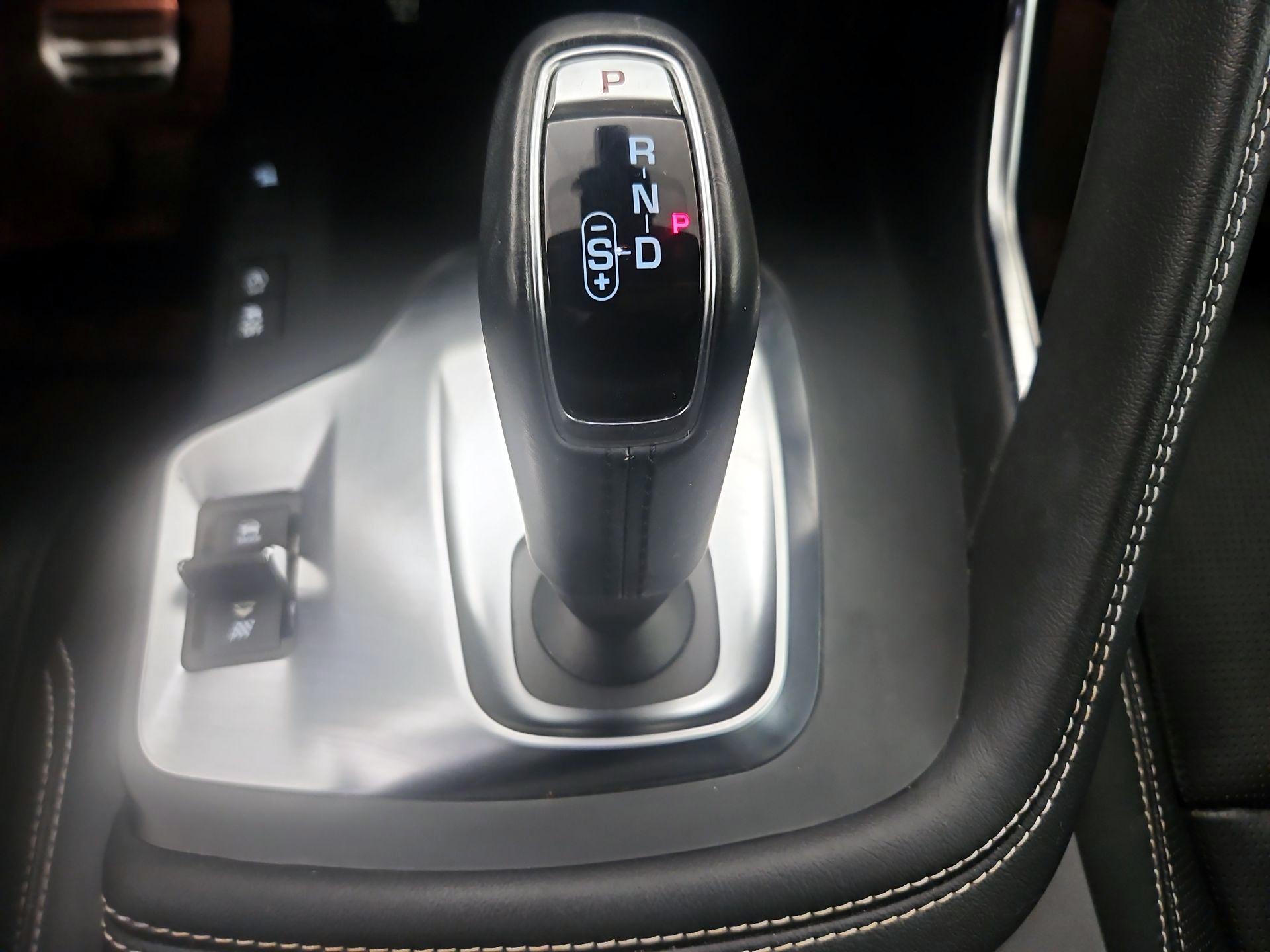 Thumbnail: 2020 Jaguar E-Pace - 18