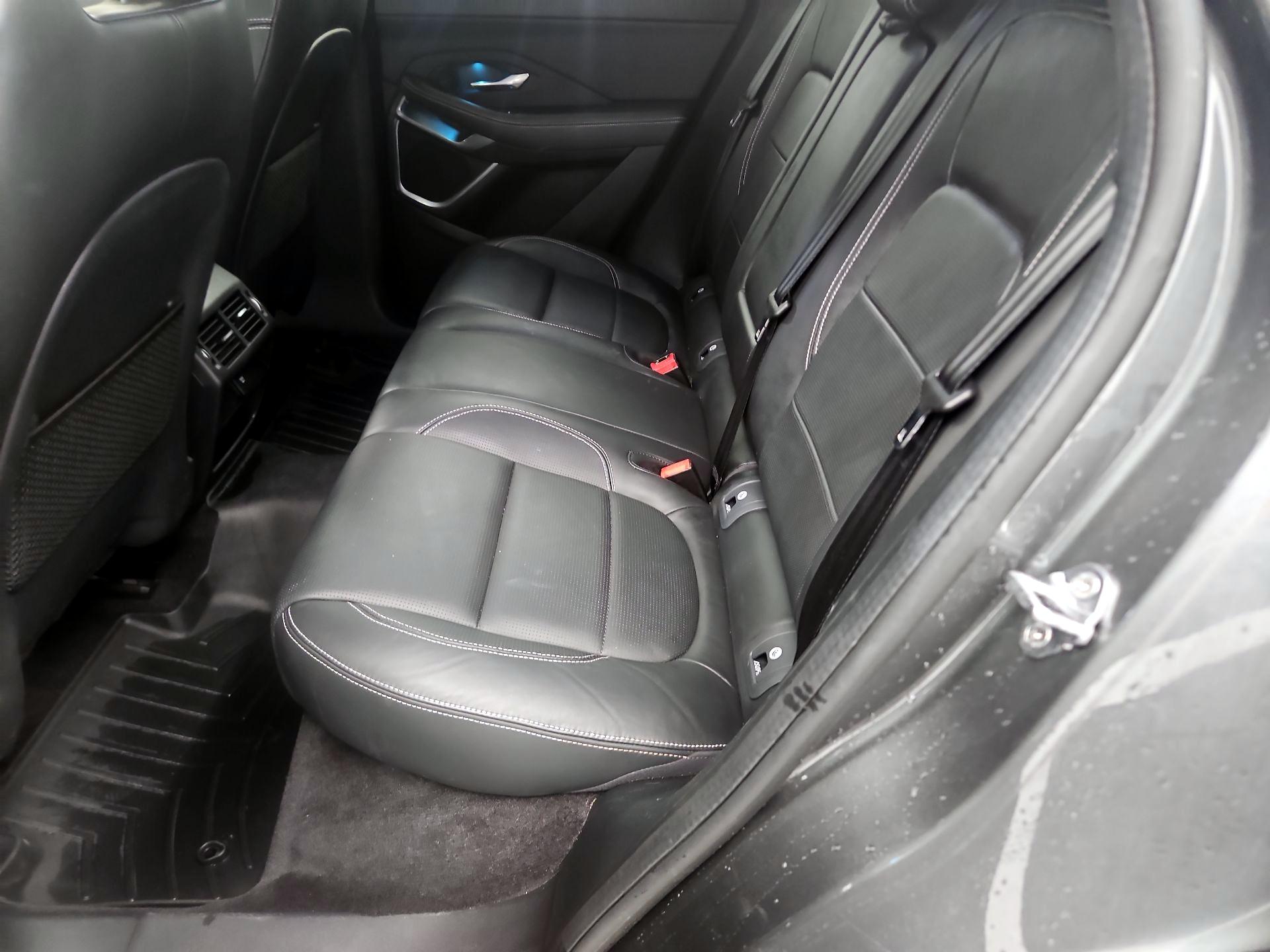 Thumbnail: 2020 Jaguar E-Pace - 20