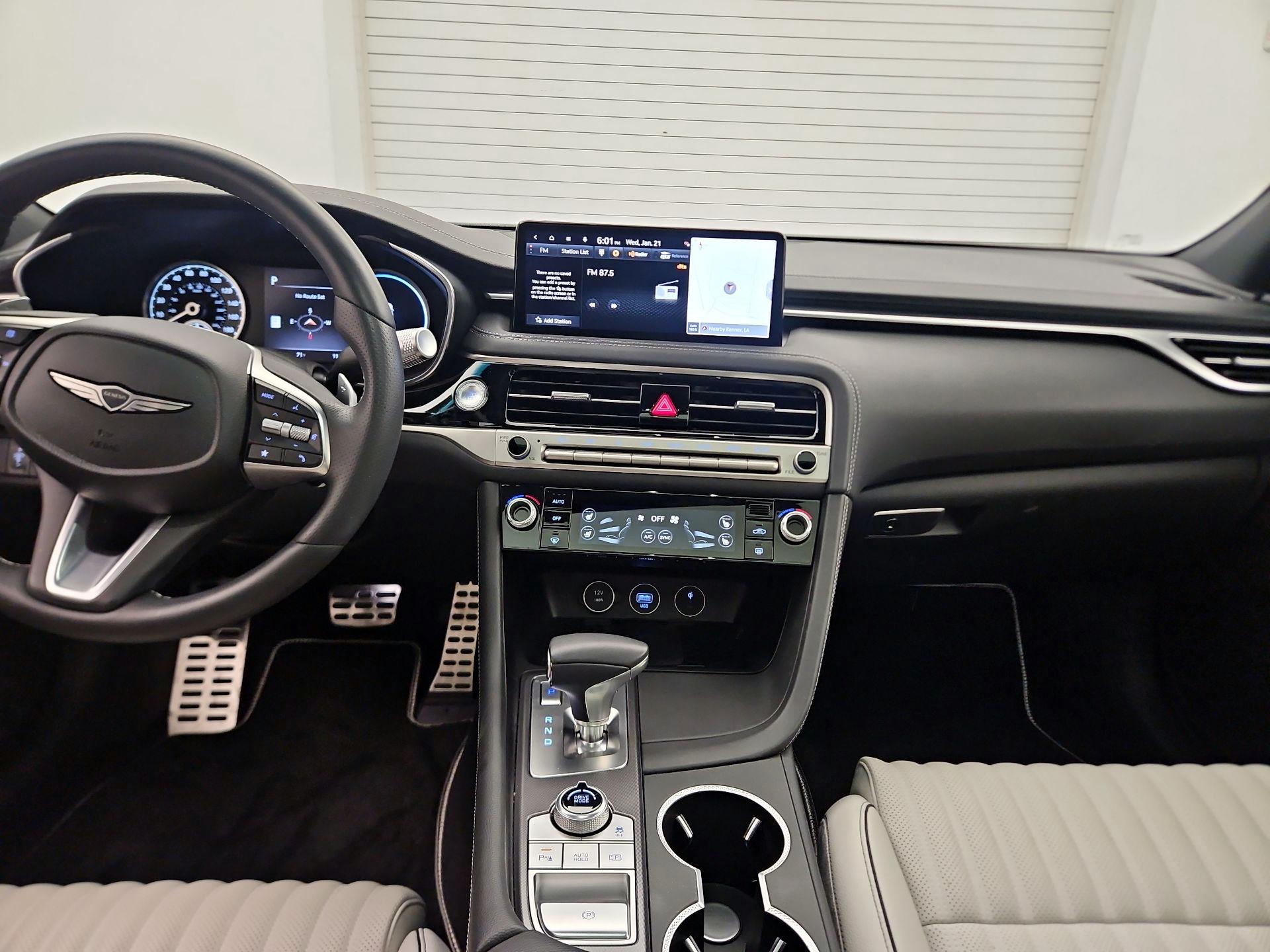 Thumbnail: 2025 Genesis G70 - 9