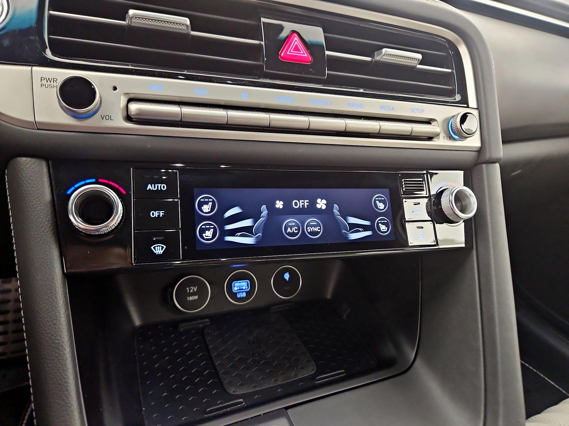 Thumbnail: 2025 Genesis G70 - 17