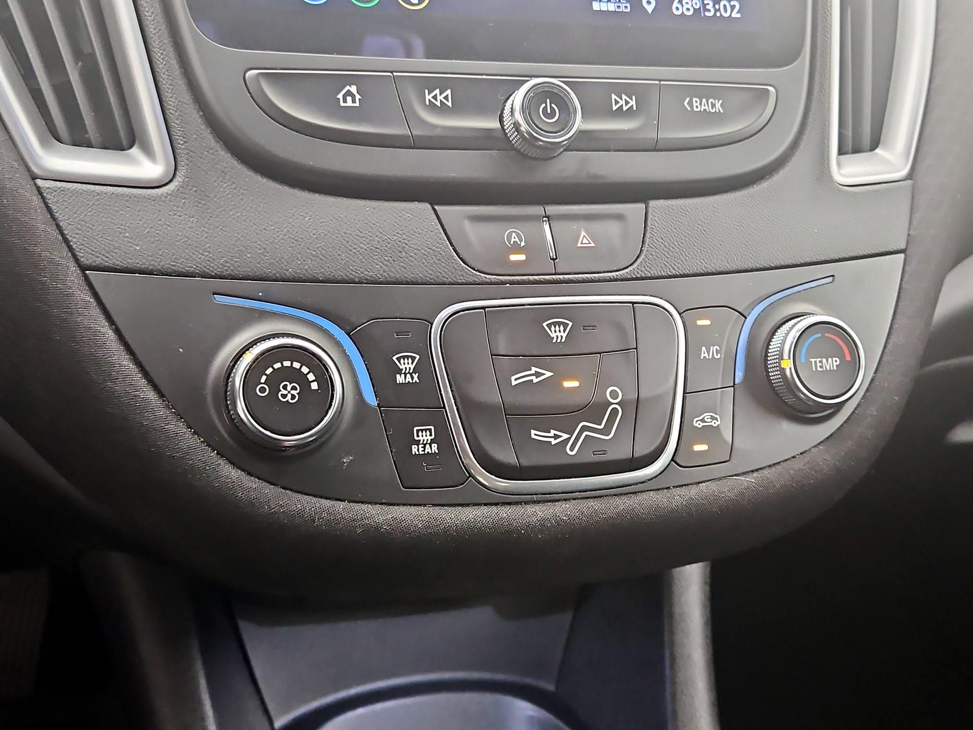 Thumbnail: 2020 Chevrolet Malibu - 16