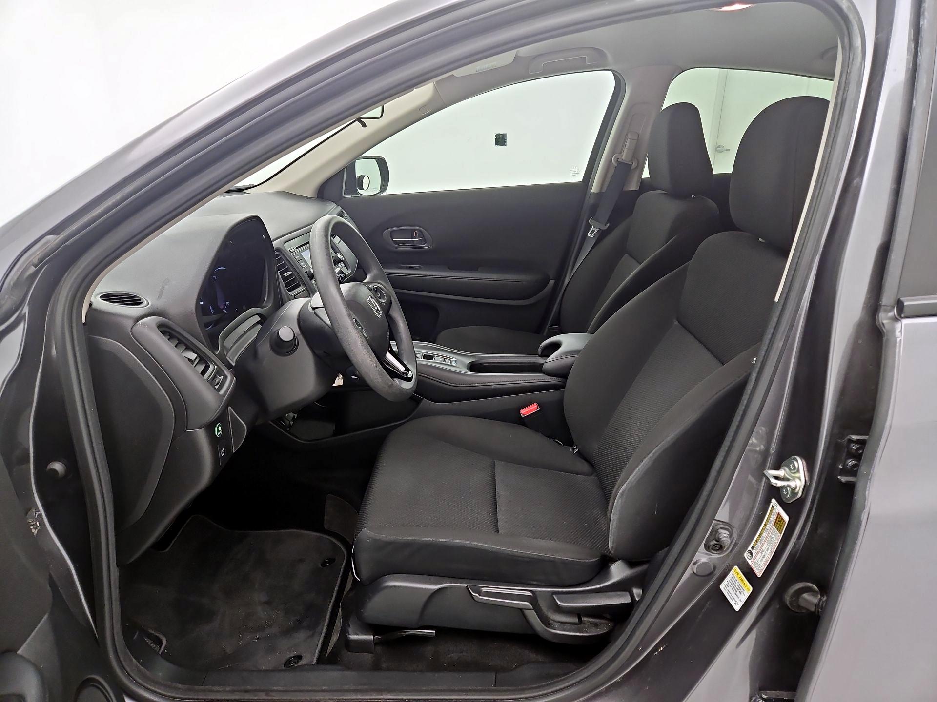 Thumbnail: 2016 Honda HR-V - 11