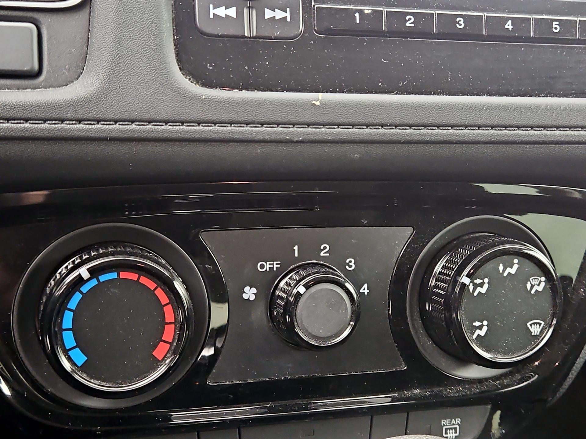 Thumbnail: 2016 Honda HR-V - 16