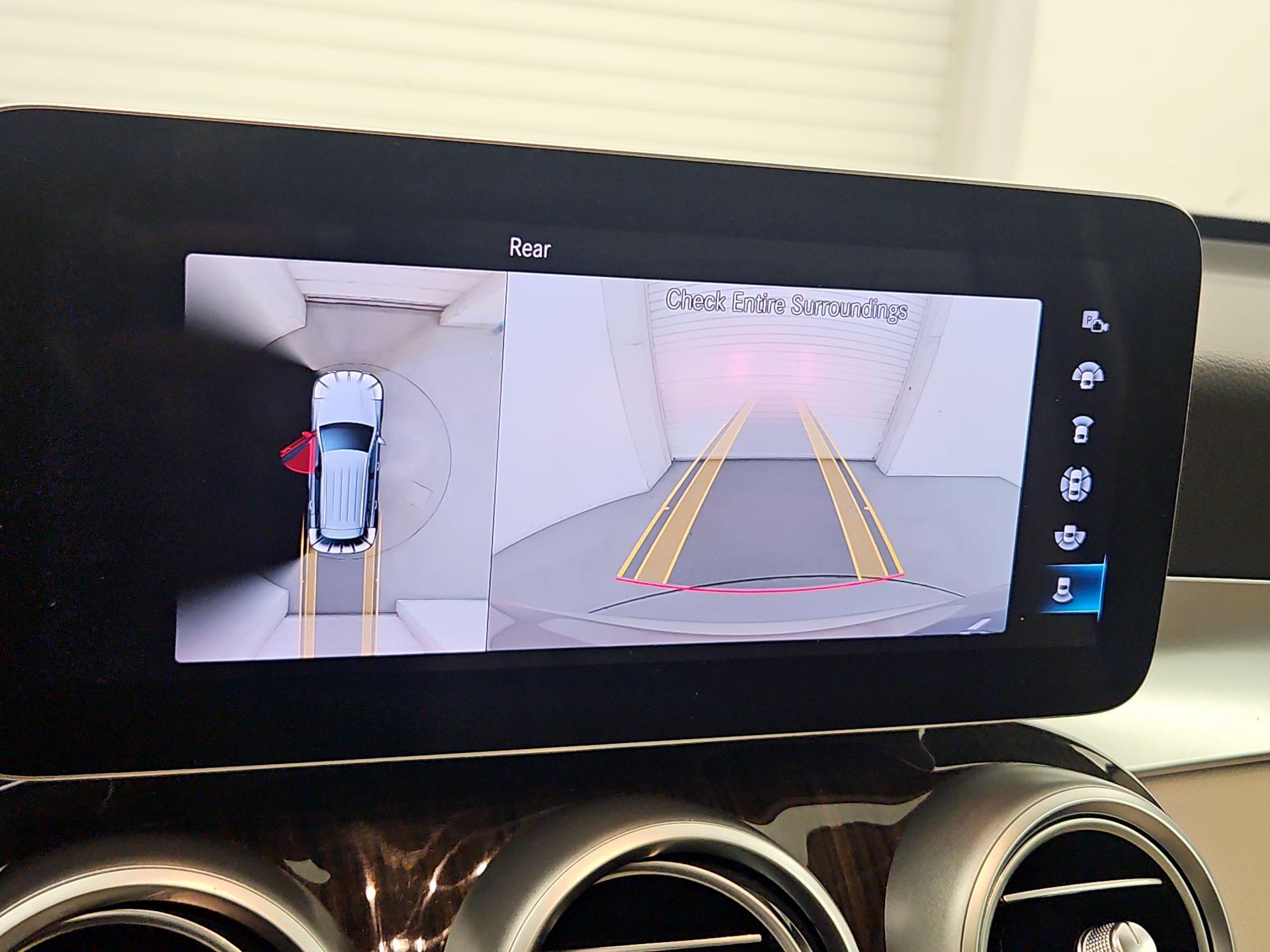 Thumbnail: 2022 Mercedes-Benz GLC - 14