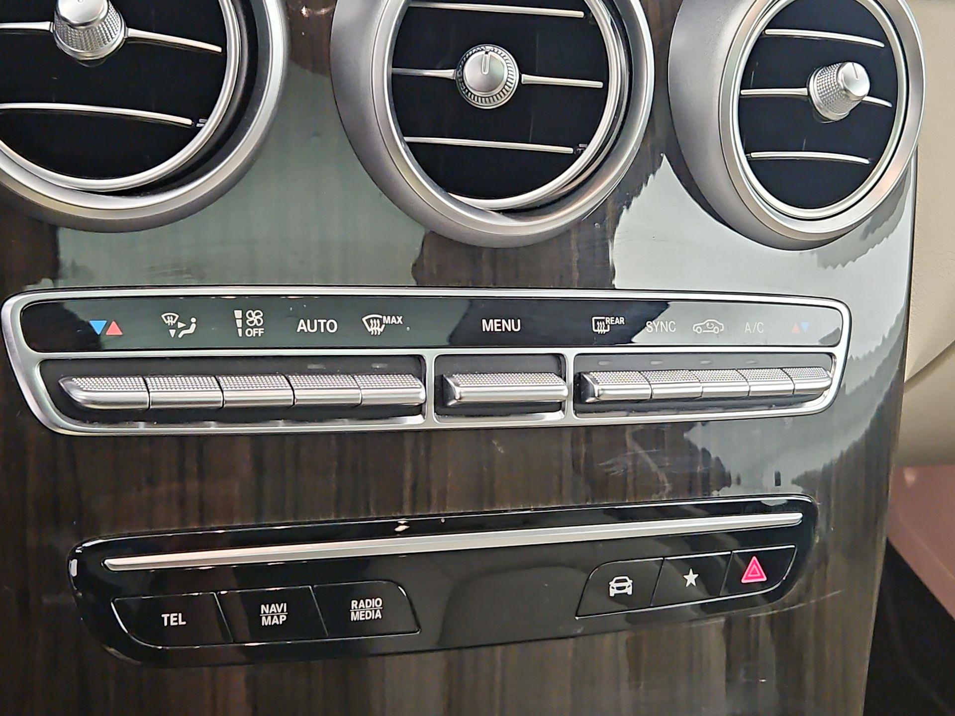 Thumbnail: 2022 Mercedes-Benz GLC - 16