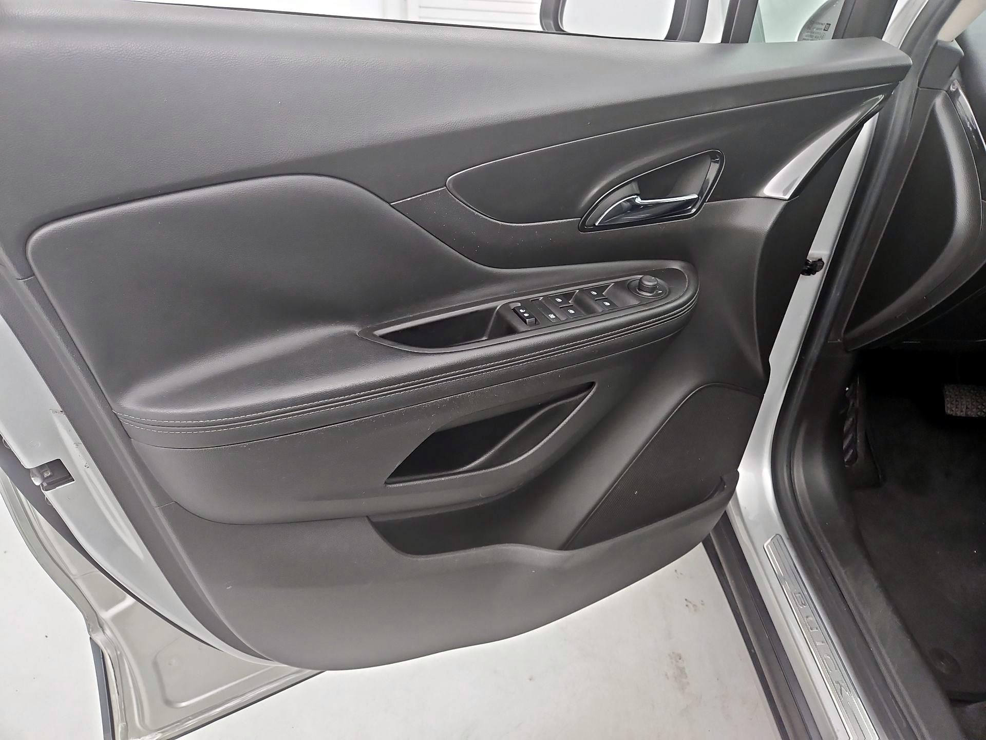 Thumbnail: 2018 Buick Encore - 12