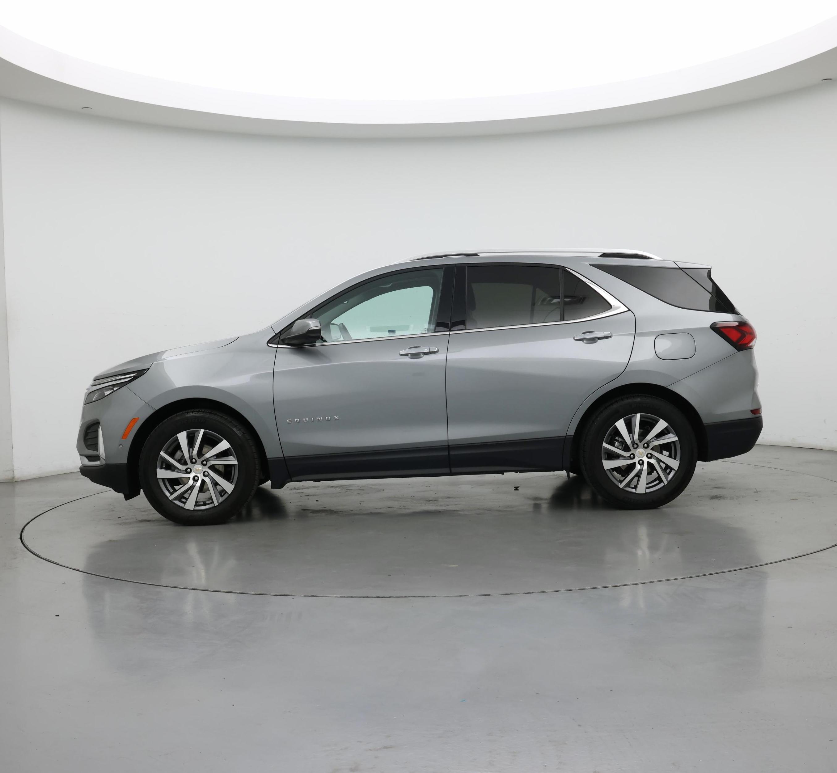 Thumbnail: 2023 Chevrolet Equinox - 3