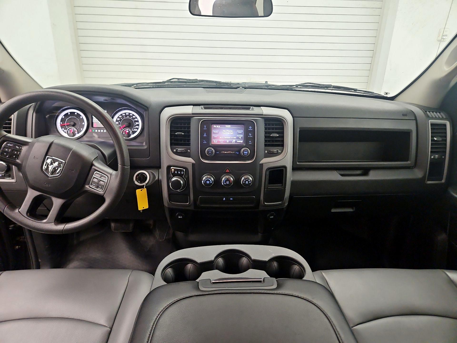 Thumbnail: 2021 RAM 1500 Classic - 9