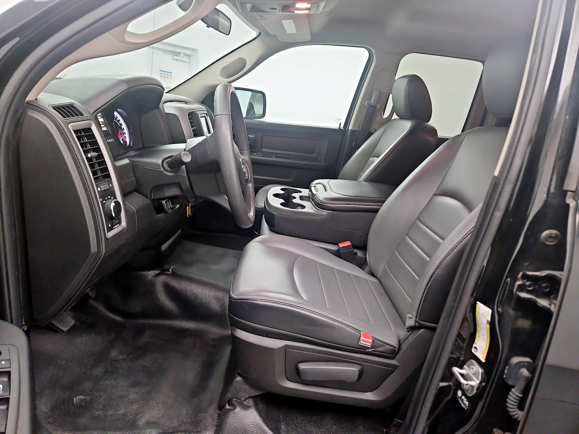 Thumbnail: 2021 RAM 1500 Classic - 11