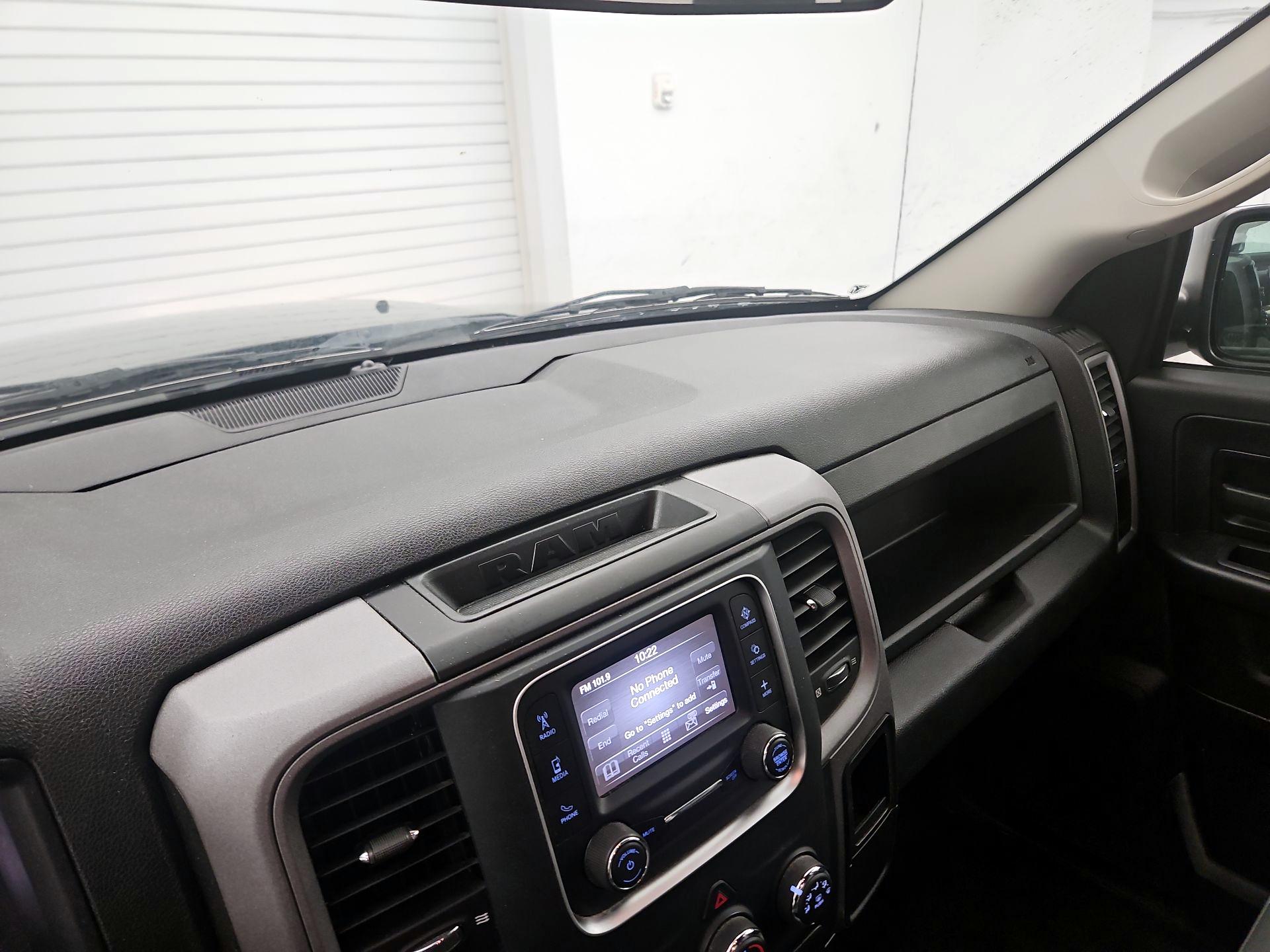 Thumbnail: 2021 RAM 1500 Classic - 13