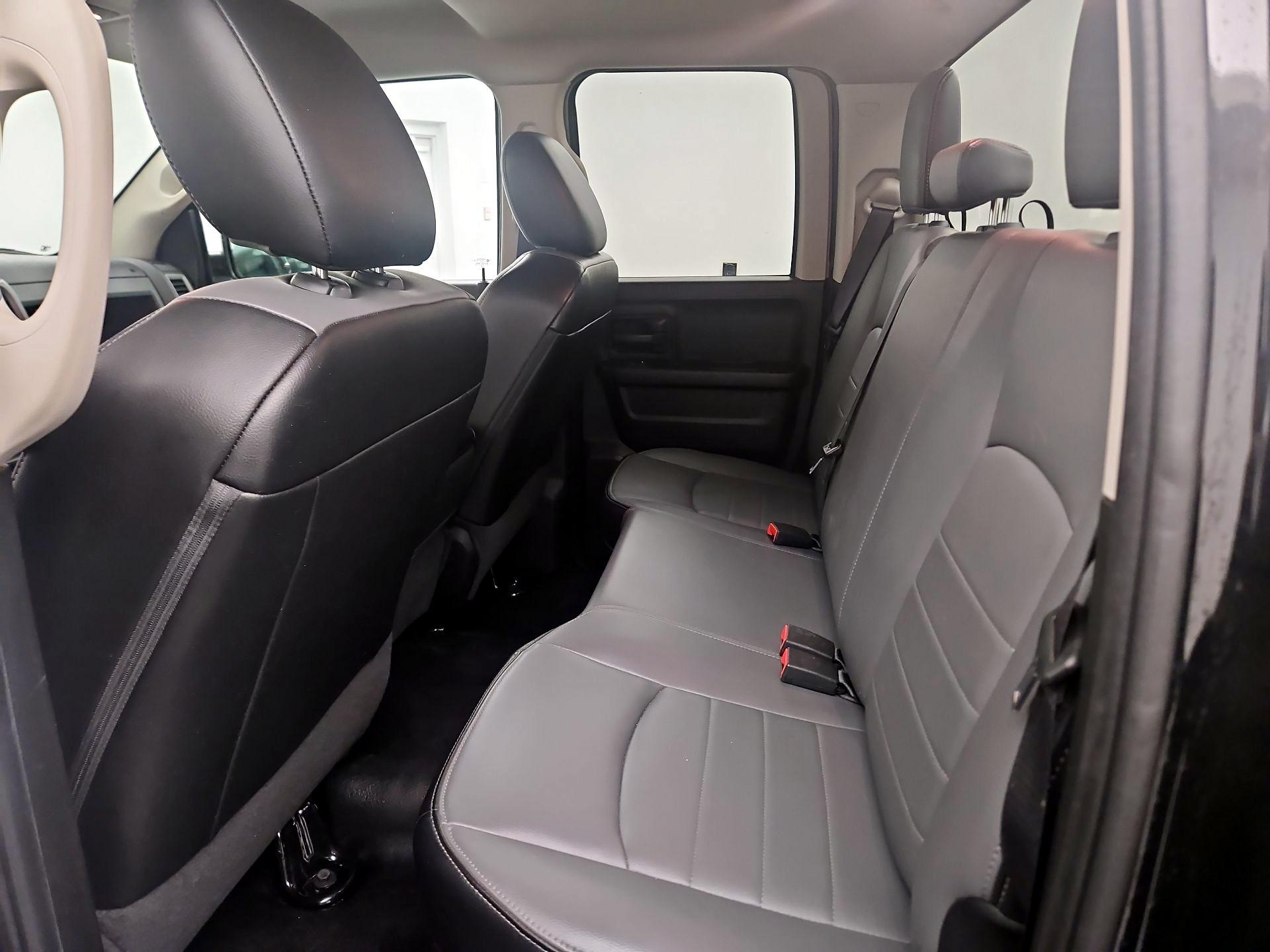 Thumbnail: 2021 RAM 1500 Classic - 16