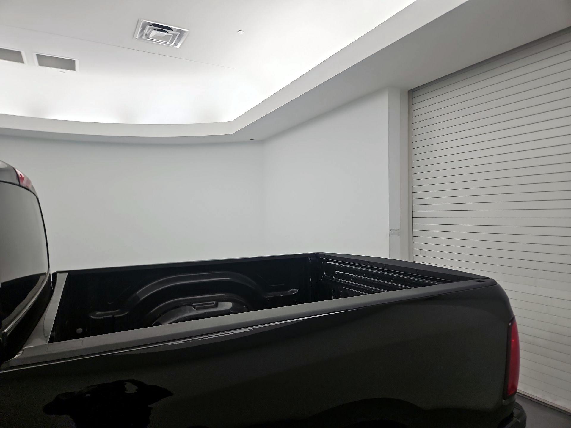 Thumbnail: 2021 RAM 1500 Classic - 17