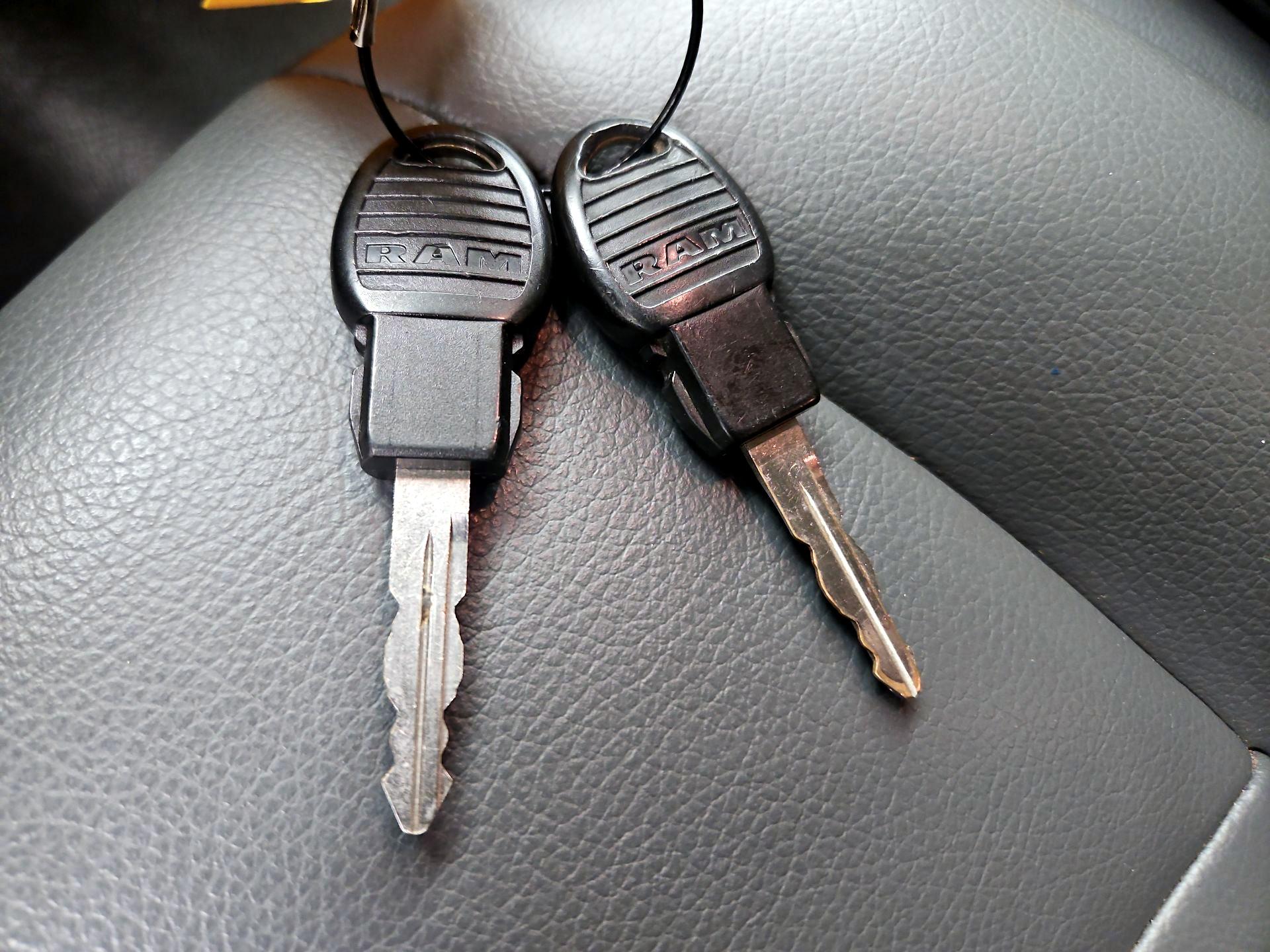 Thumbnail: 2021 RAM 1500 Classic - 19