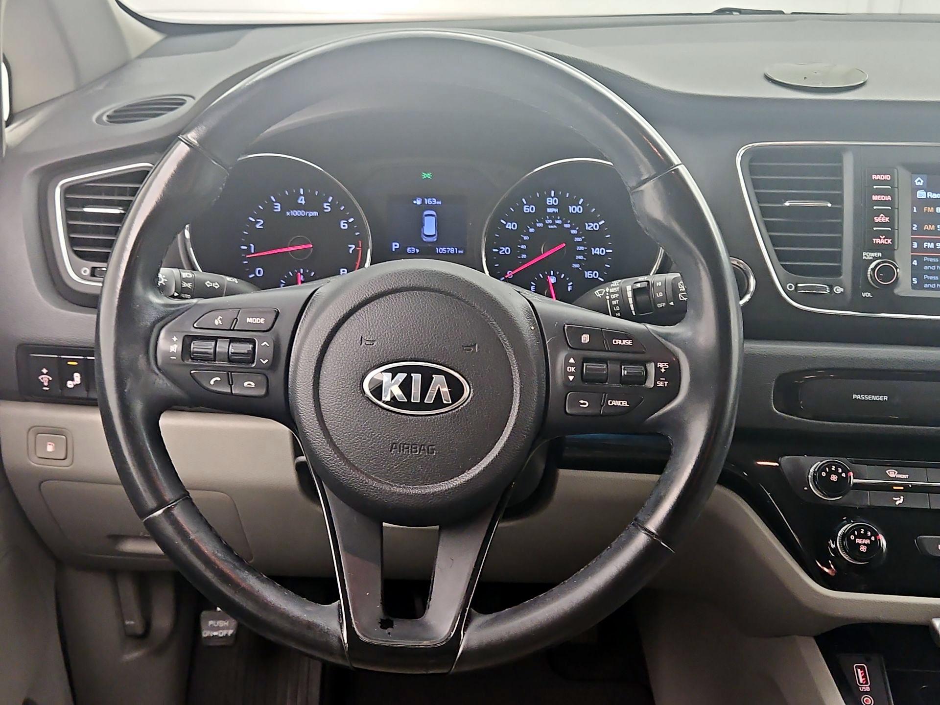 Thumbnail: 2020 Kia Sedona - 10