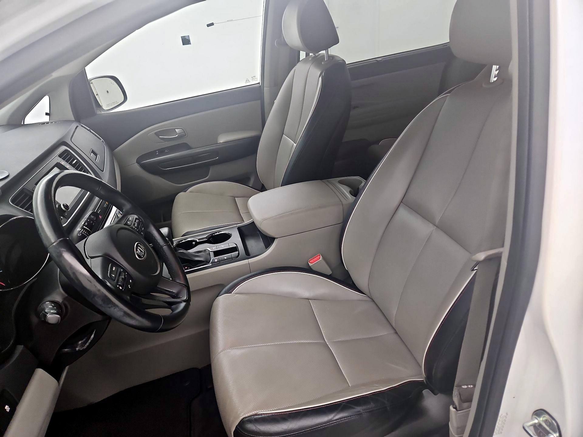 Thumbnail: 2020 Kia Sedona - 11