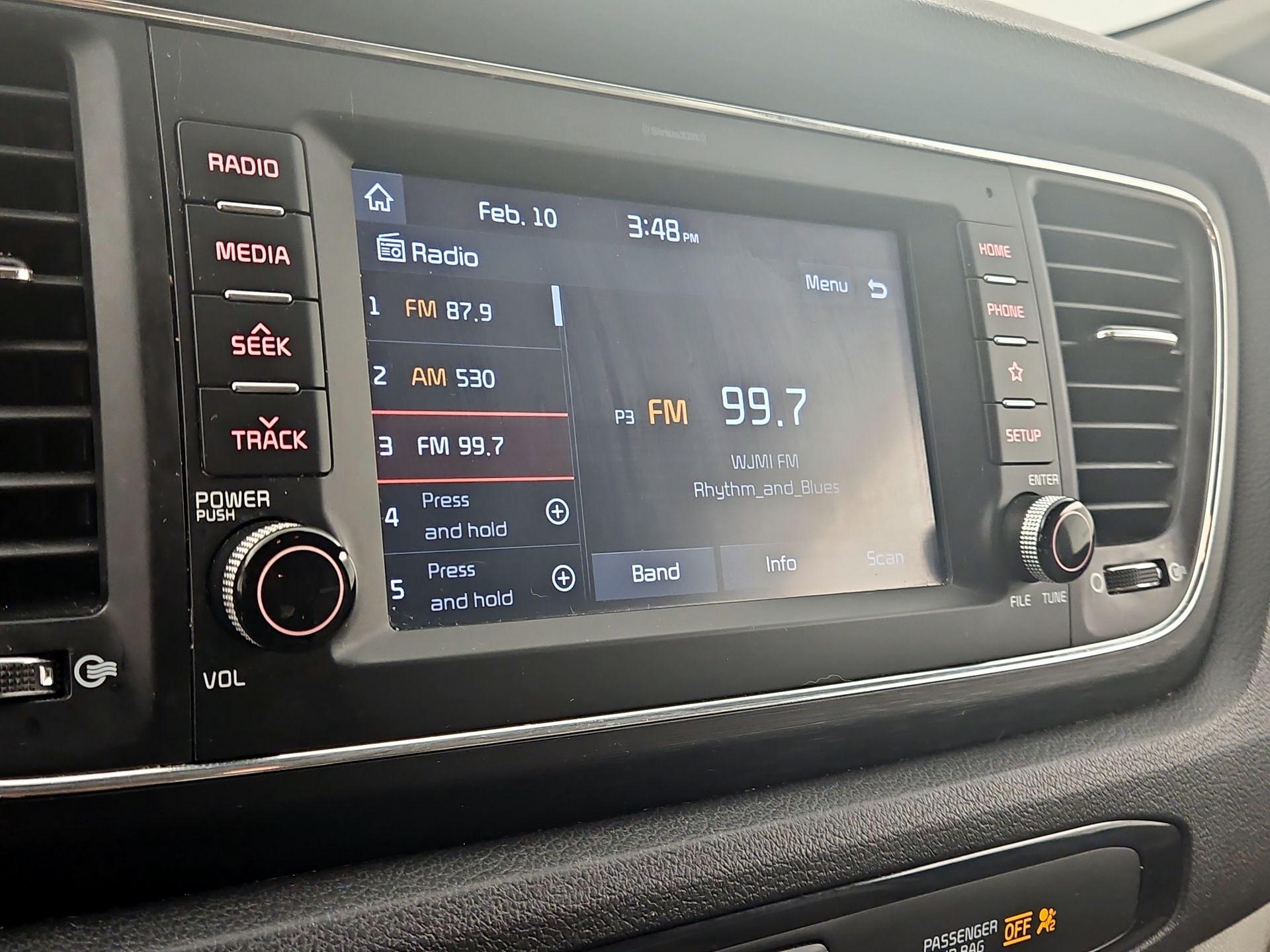 Thumbnail: 2020 Kia Sedona - 15