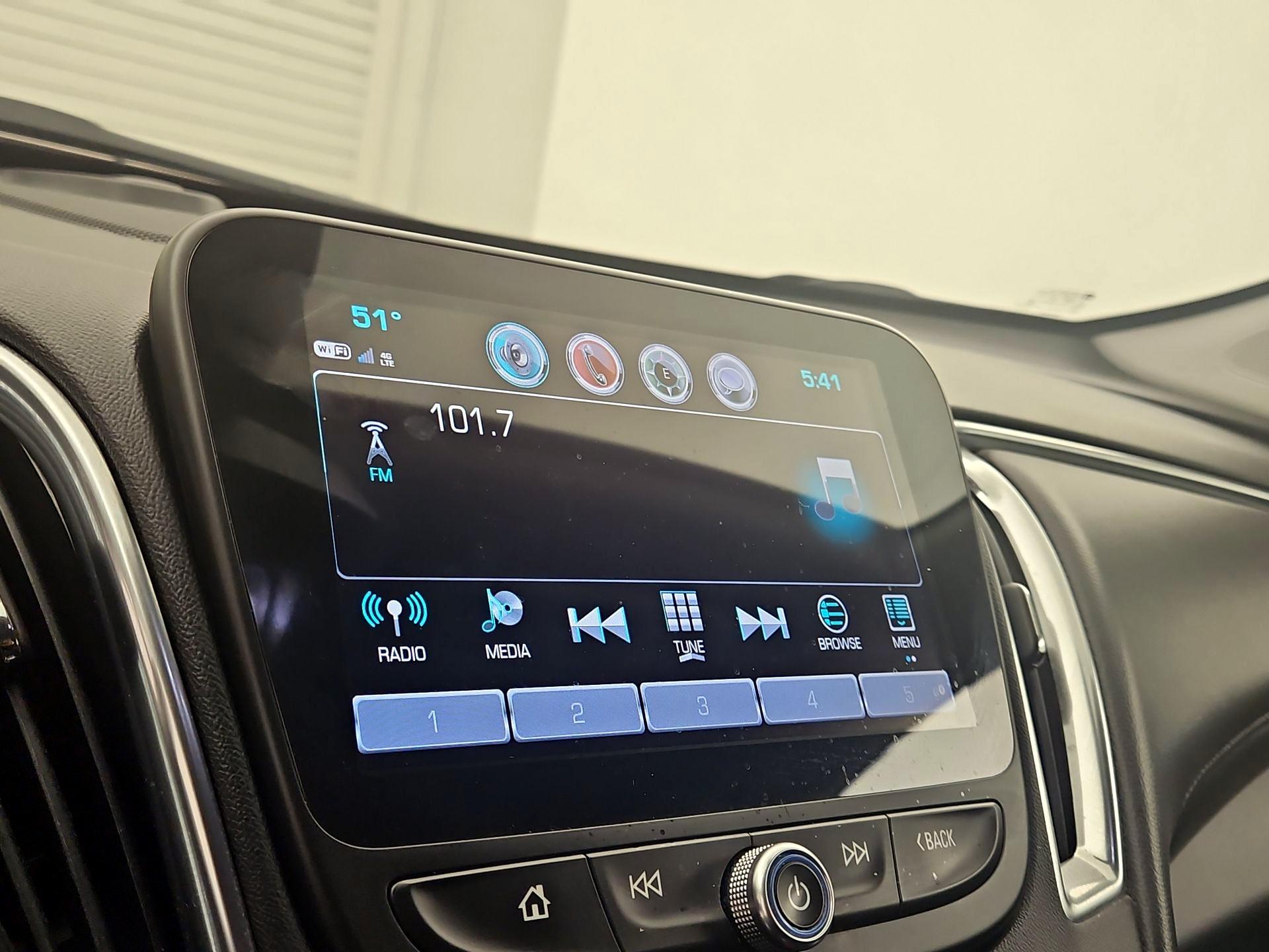 Thumbnail: 2018 Chevrolet Malibu - 15