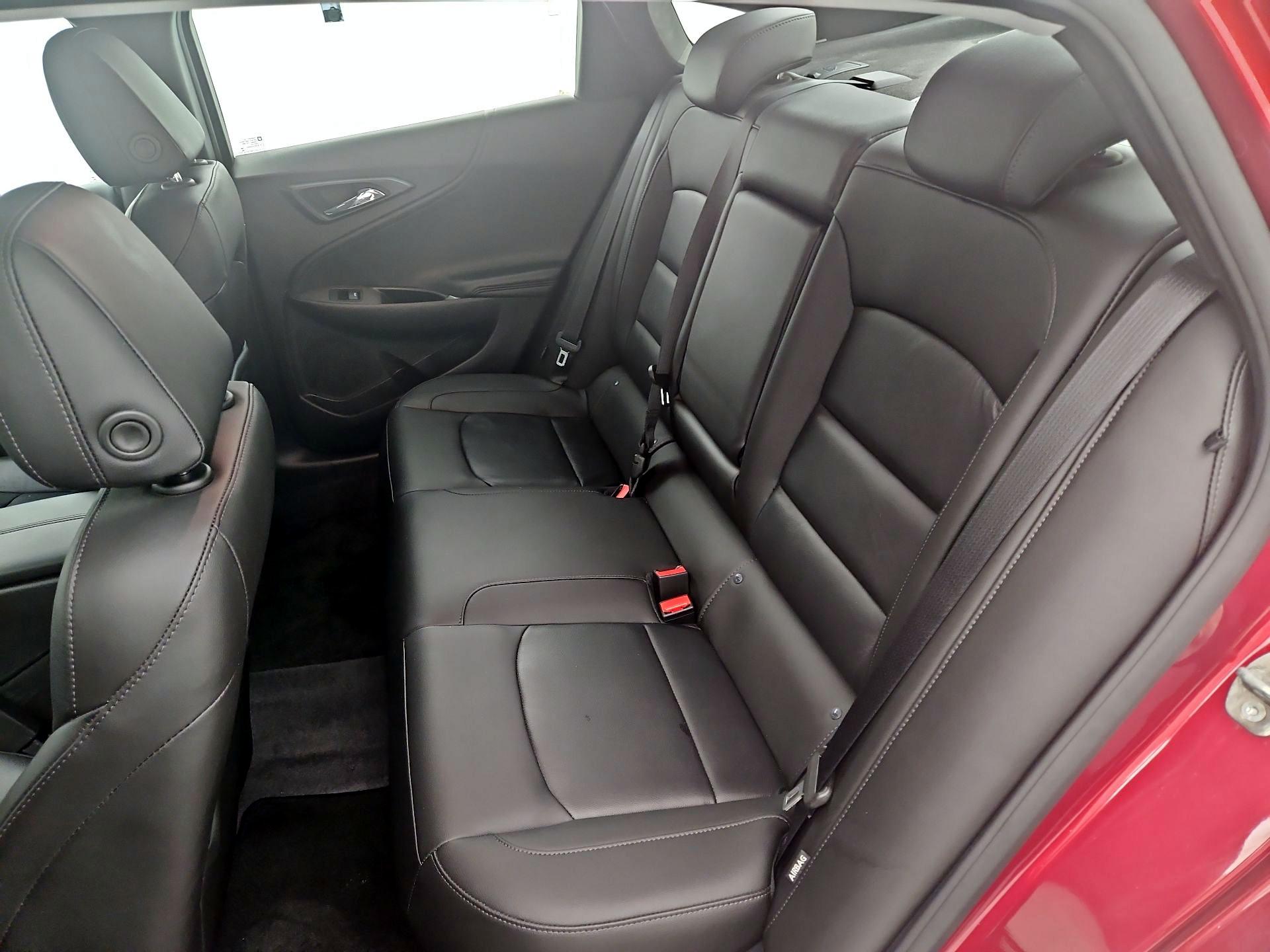 Thumbnail: 2018 Chevrolet Malibu - 19