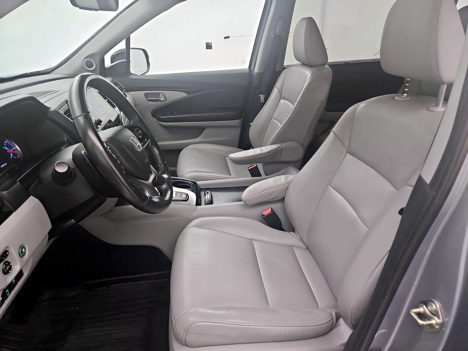 Thumbnail: 2020 Honda Pilot - 11