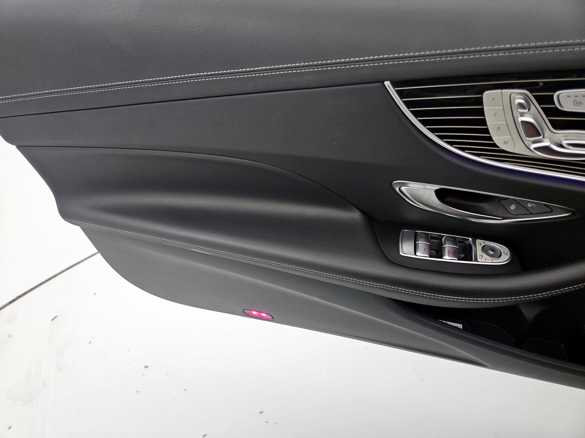 Thumbnail: 2018 Mercedes-Benz E-Class - 12