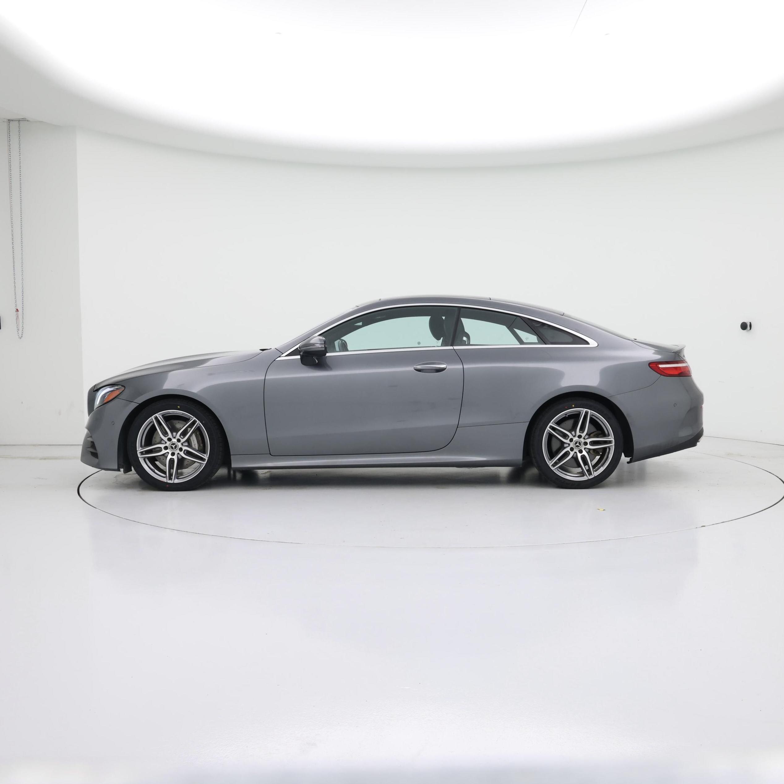 Thumbnail: 2018 Mercedes-Benz E-Class - 3