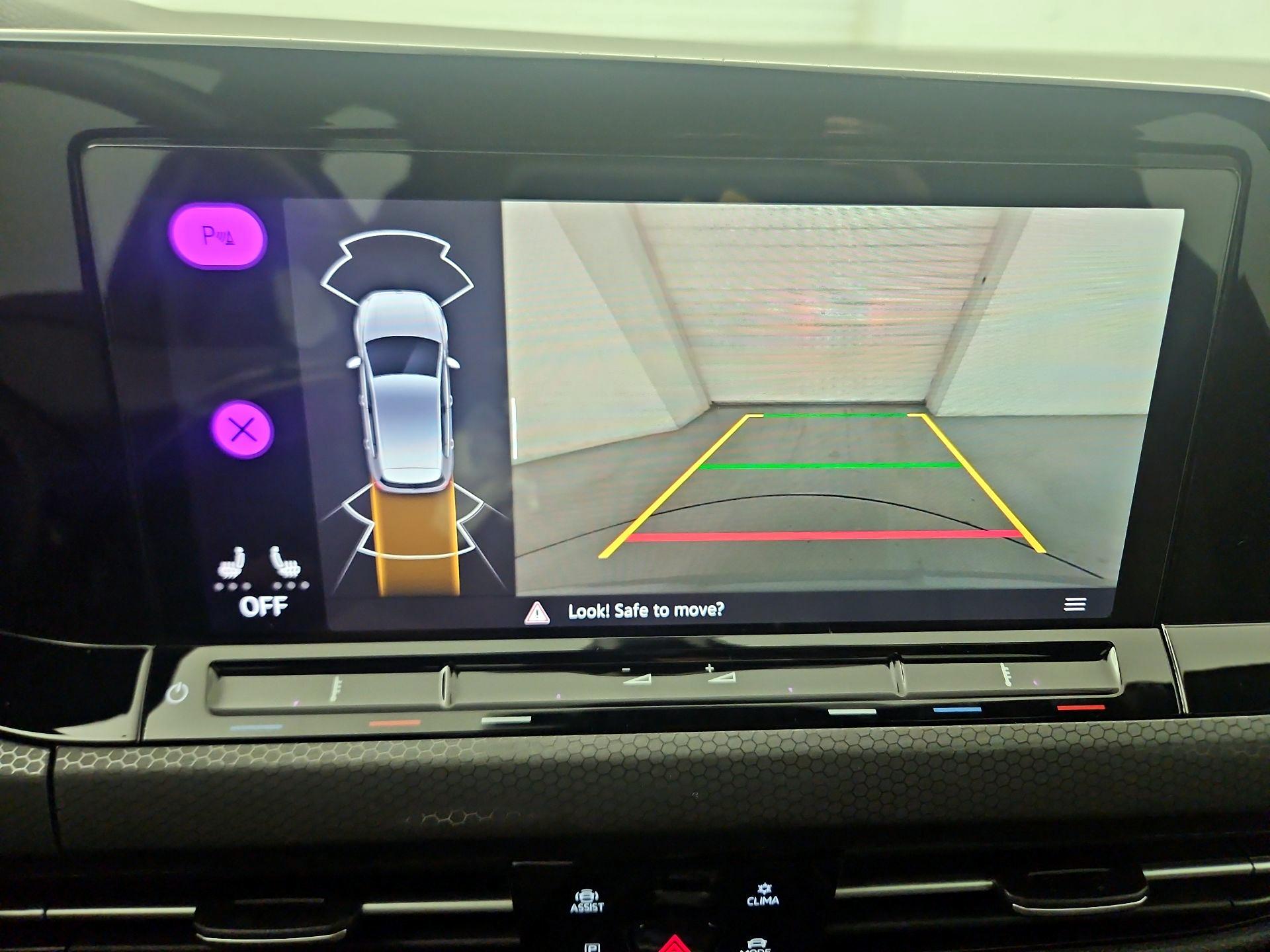 Thumbnail: 2022 Volkswagen Golf - 14