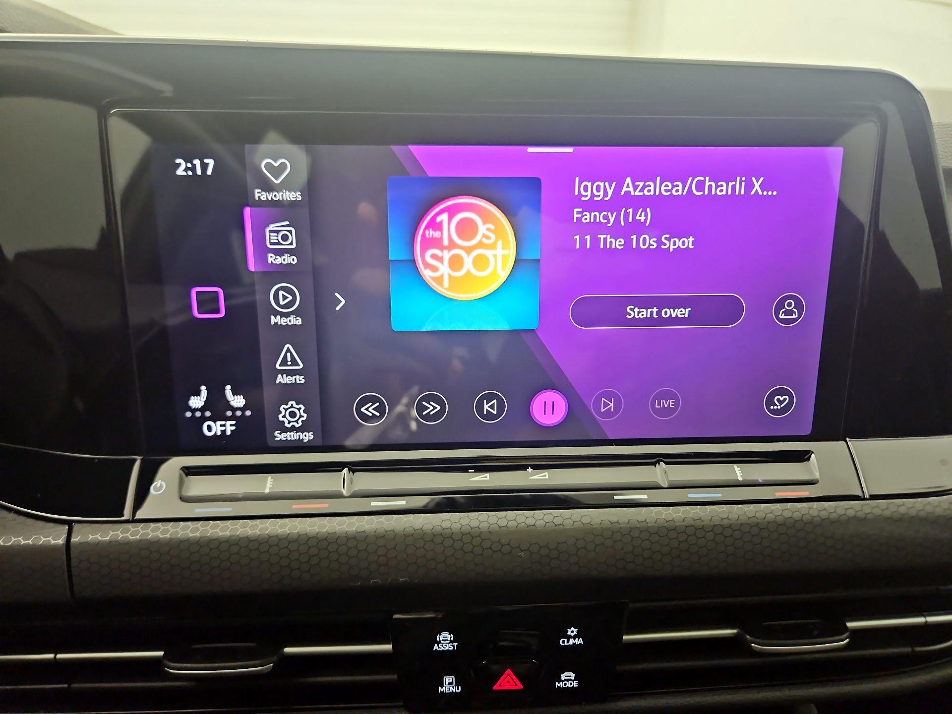 Thumbnail: 2022 Volkswagen Golf - 15