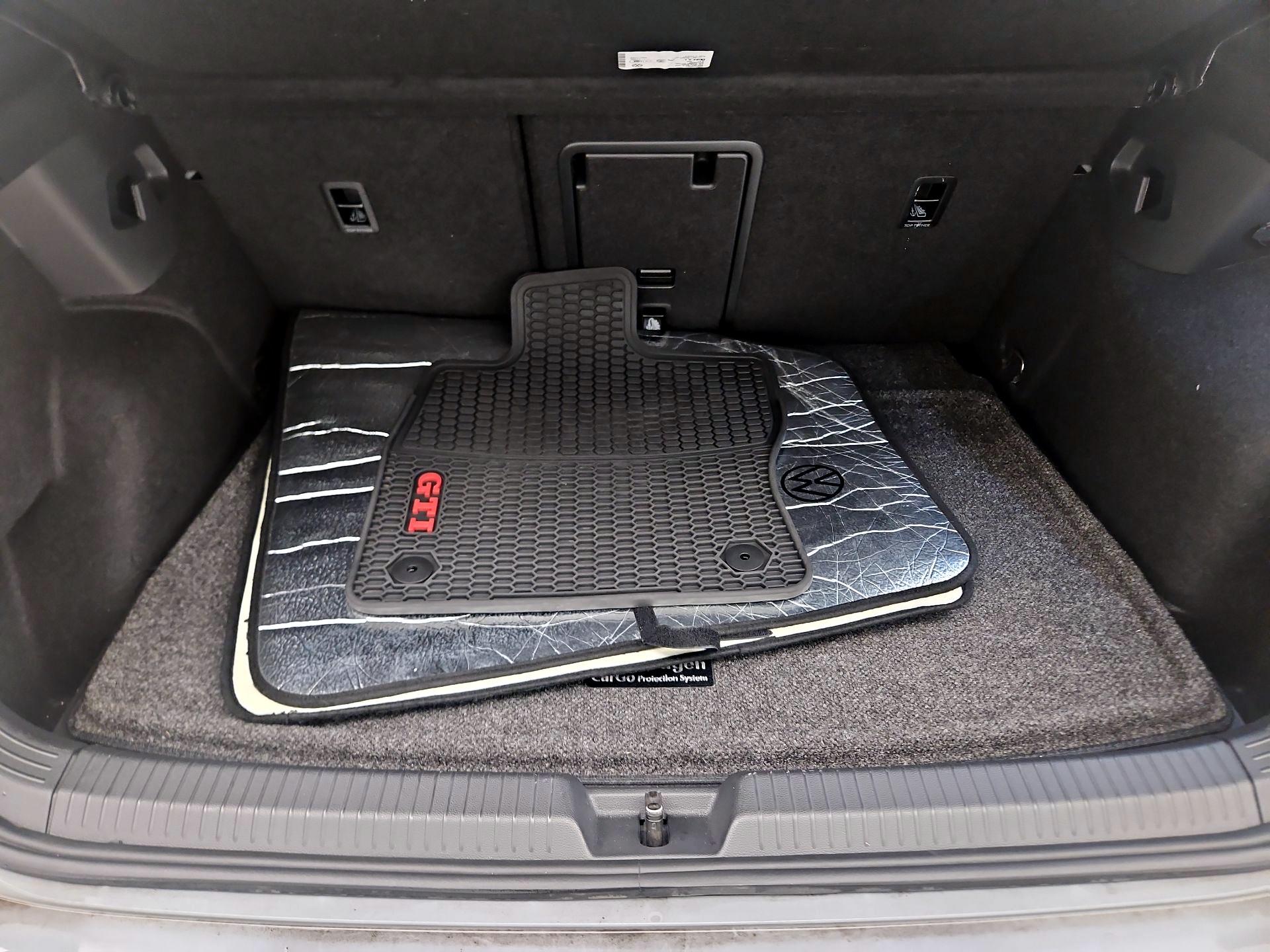 Thumbnail: 2022 Volkswagen Golf - 20