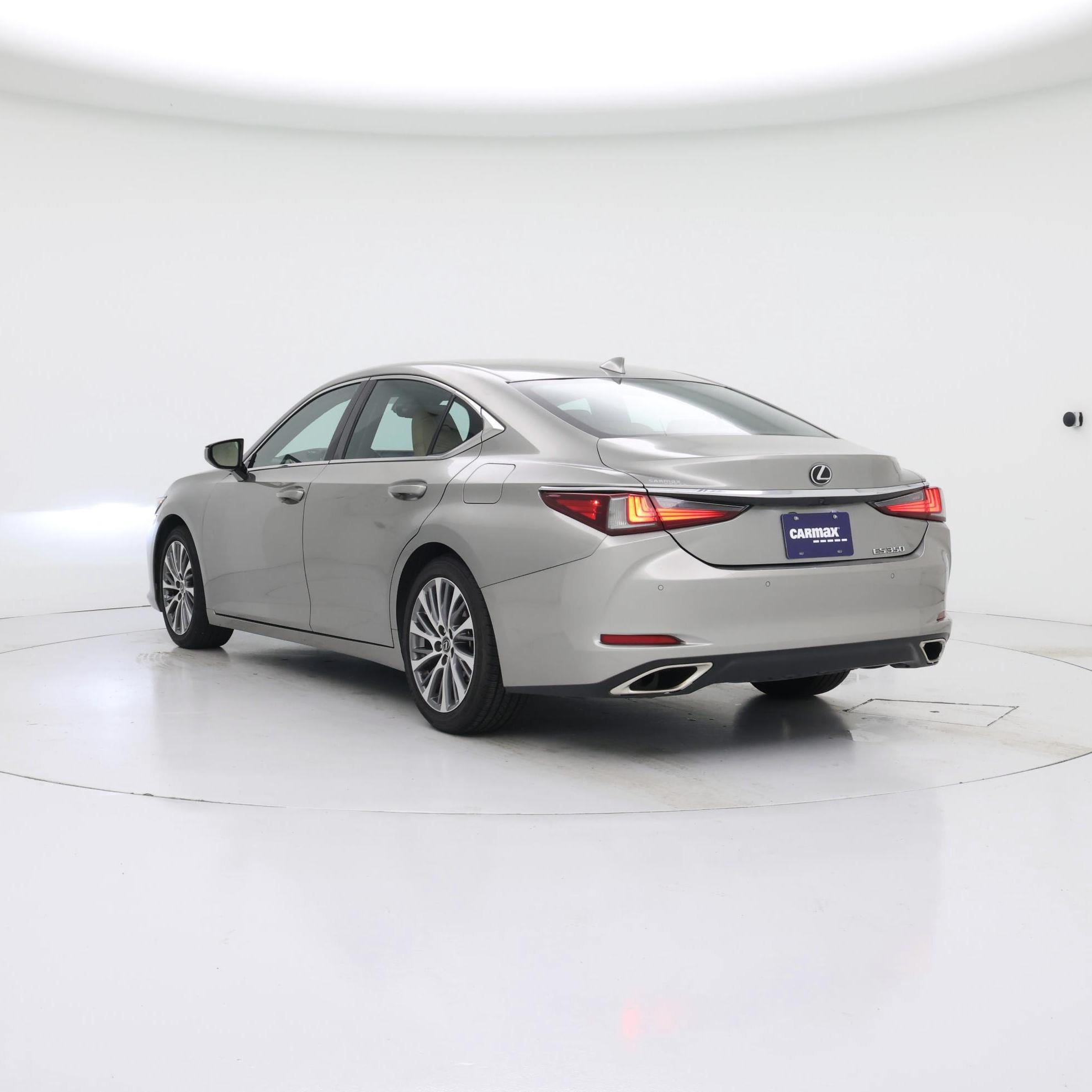 Thumbnail: 2021 Lexus ES - 2