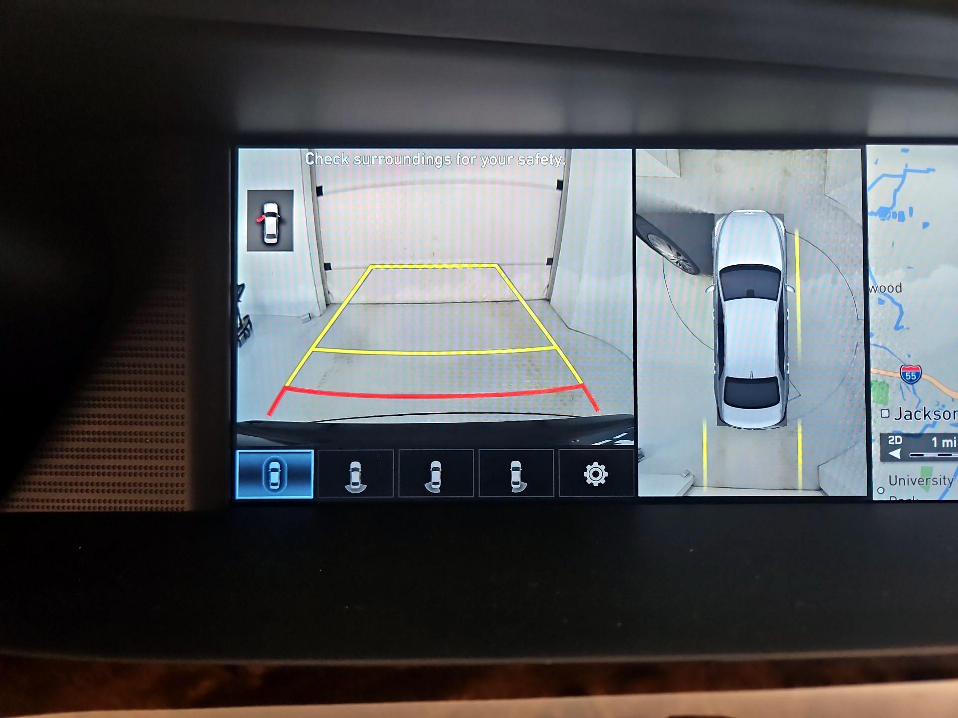 Thumbnail: 2017 Genesis G90 - 15