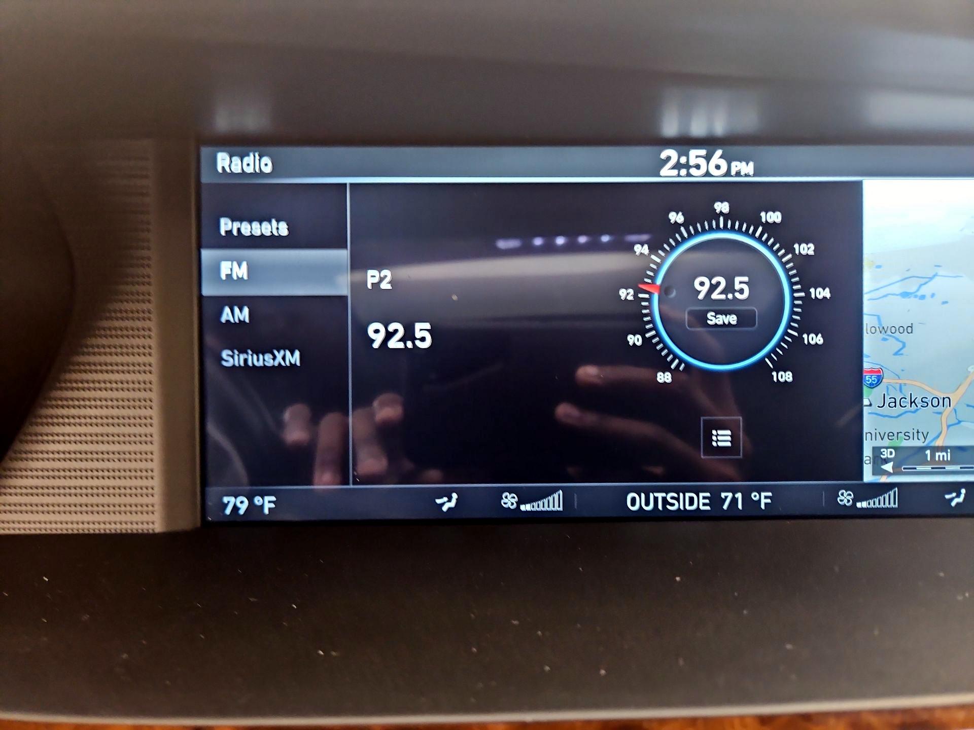 Thumbnail: 2017 Genesis G90 - 16