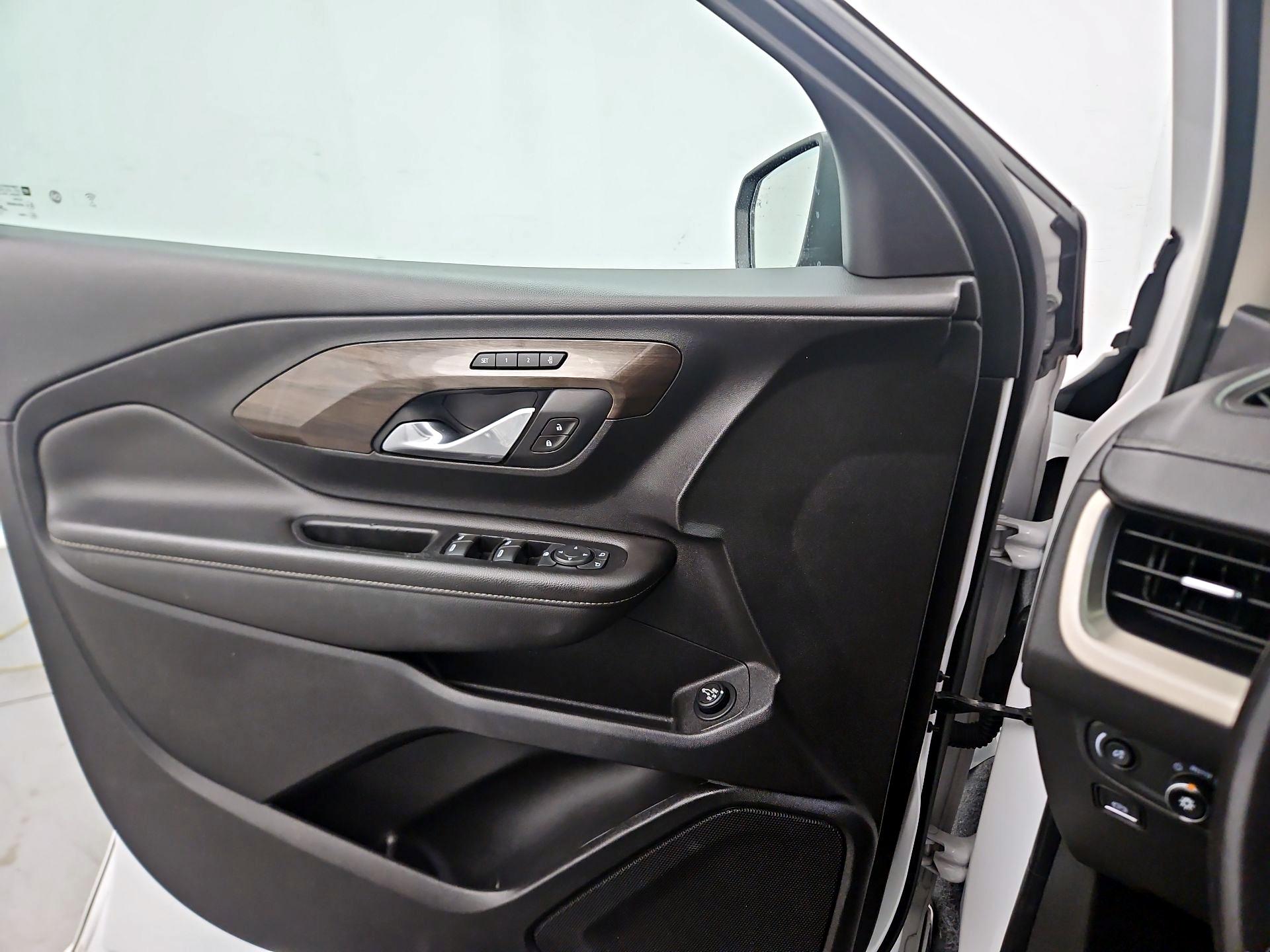 Thumbnail: 2020 GMC Terrain - 12