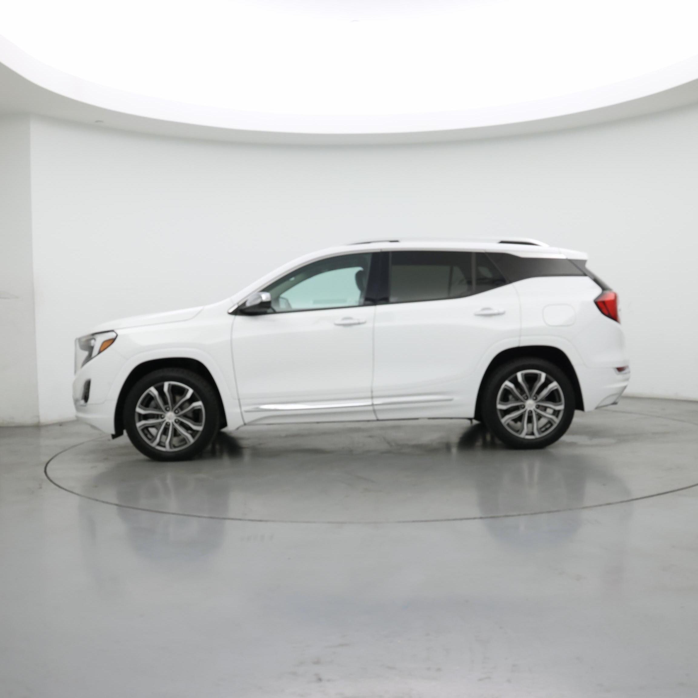 Thumbnail: 2020 GMC Terrain - 3