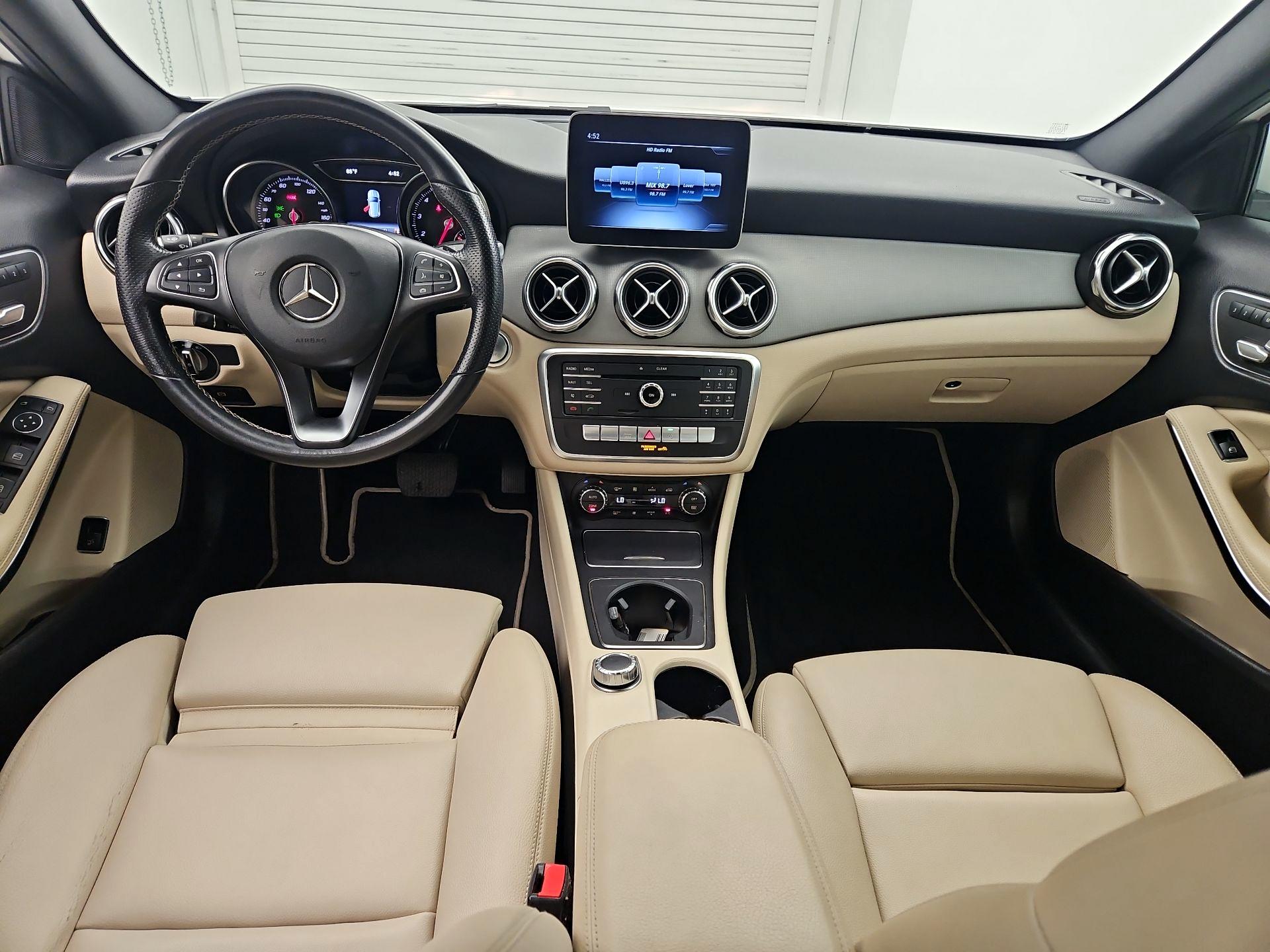 Thumbnail: 2020 Mercedes-Benz GLA - 9