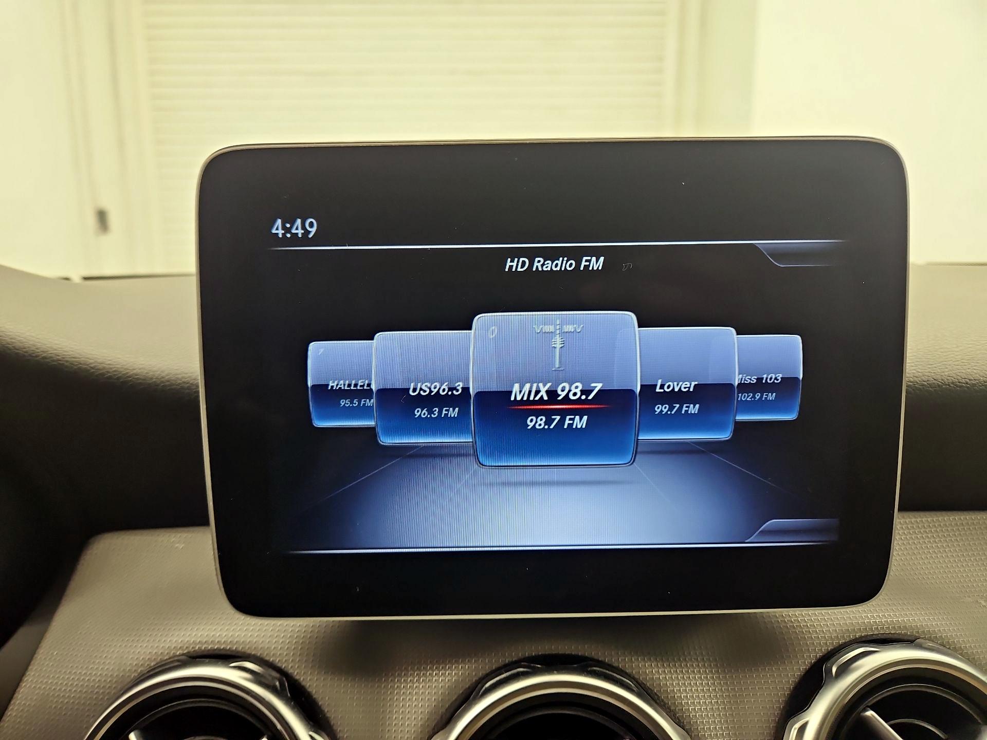 Thumbnail: 2020 Mercedes-Benz GLA - 15