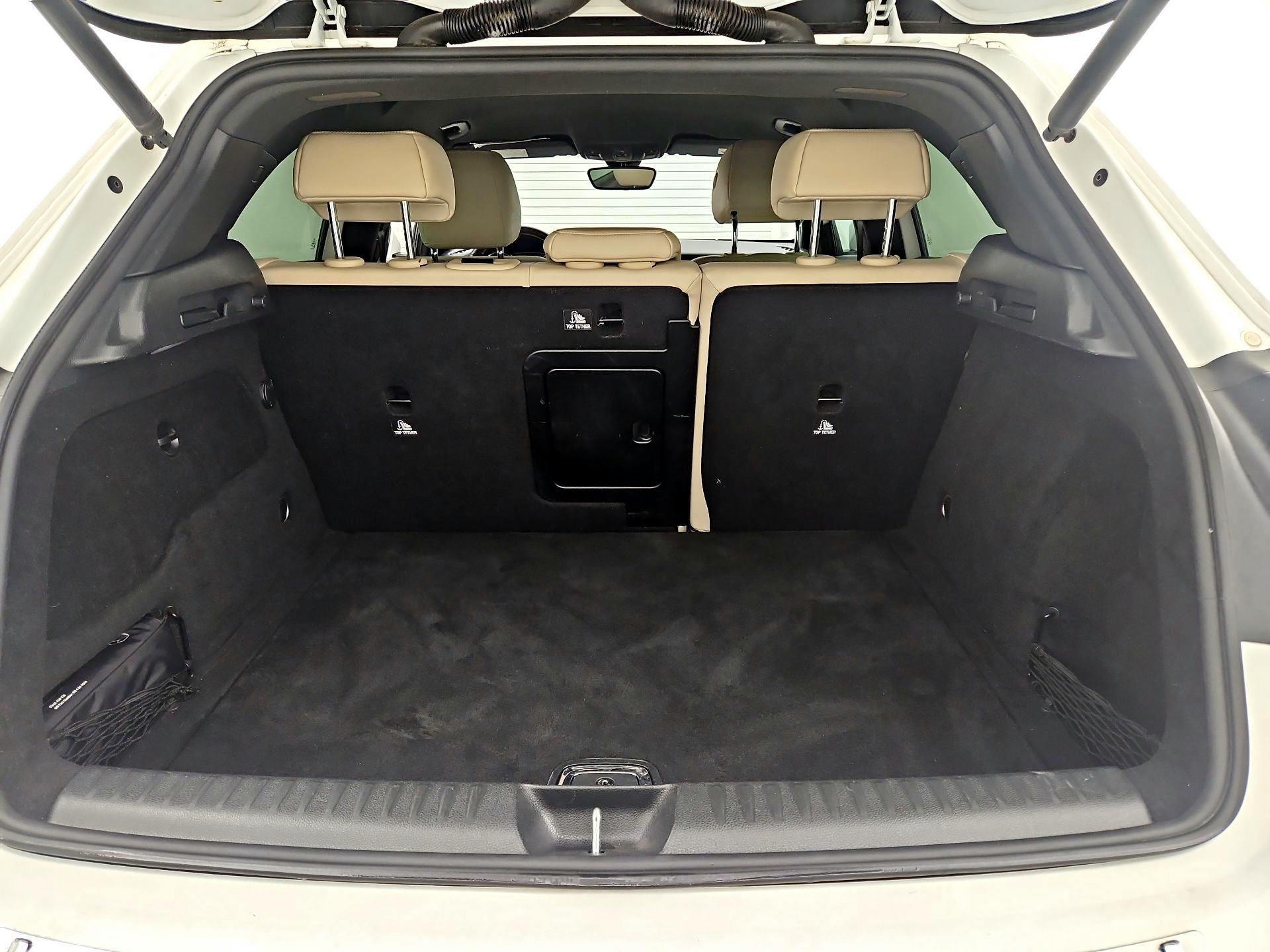 Thumbnail: 2020 Mercedes-Benz GLA - 20