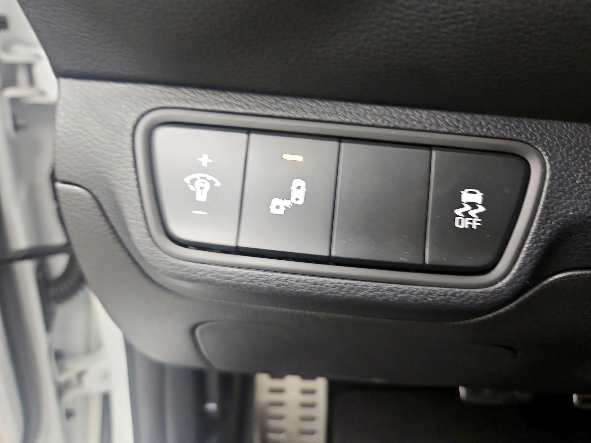 Thumbnail: 2024 Kia Forte - 13