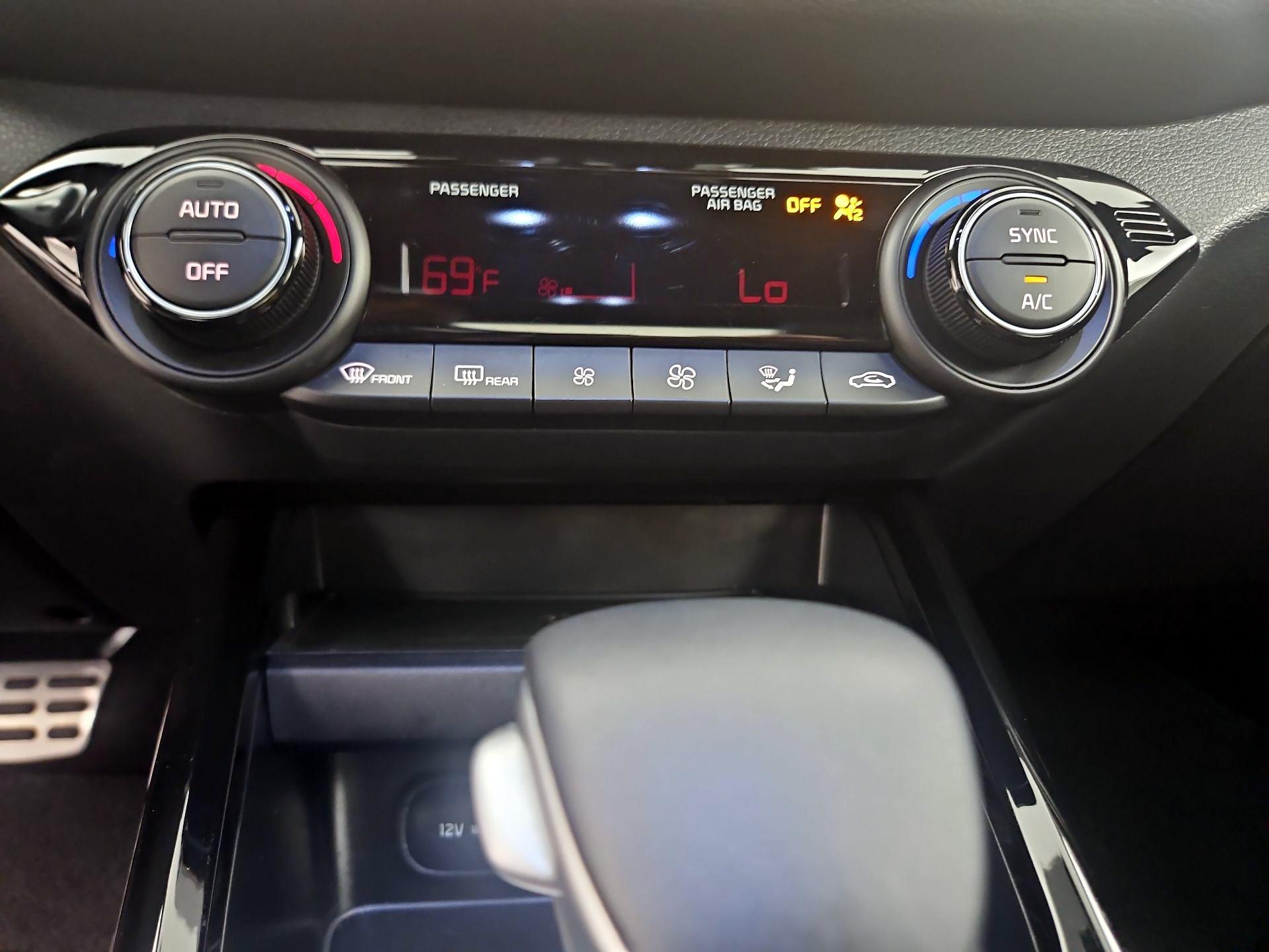 Thumbnail: 2024 Kia Forte - 17