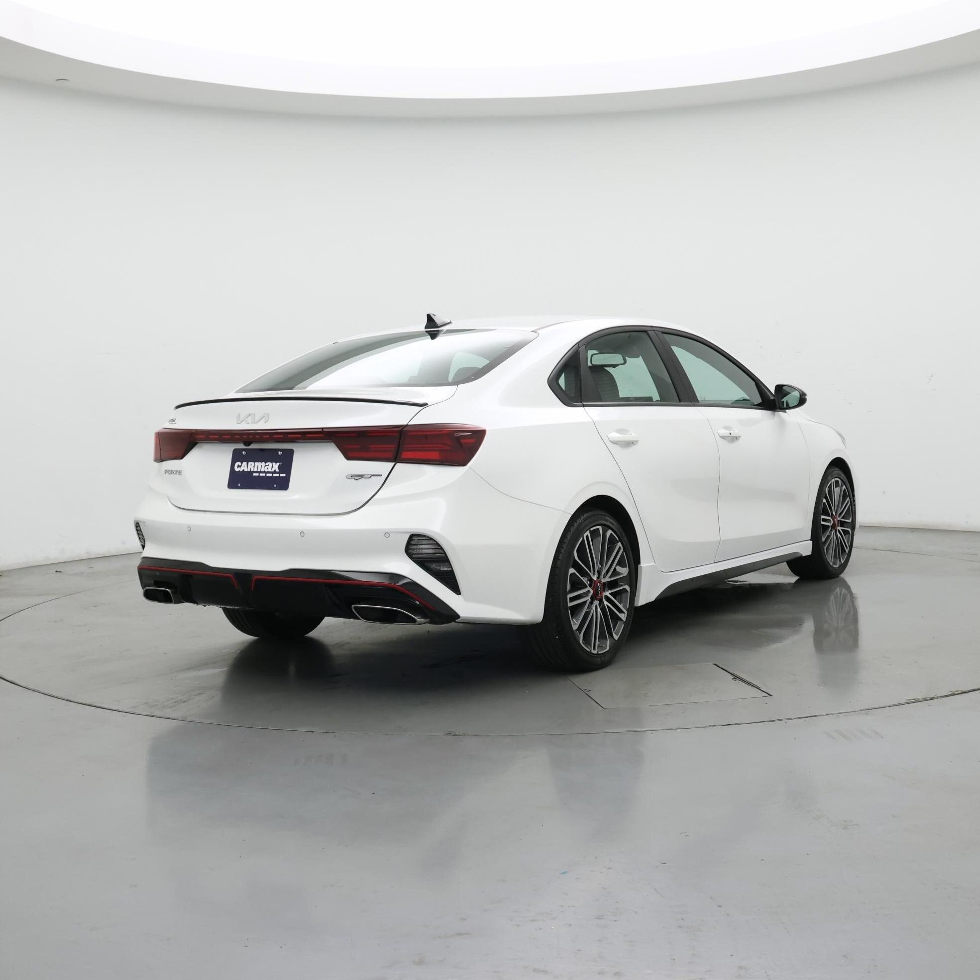 Thumbnail: 2024 Kia Forte - 8