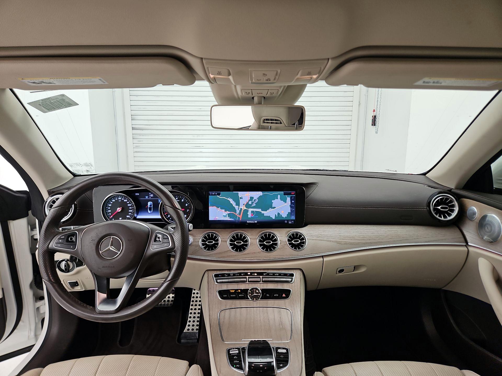 Thumbnail: 2018 Mercedes-Benz E-Class - 9