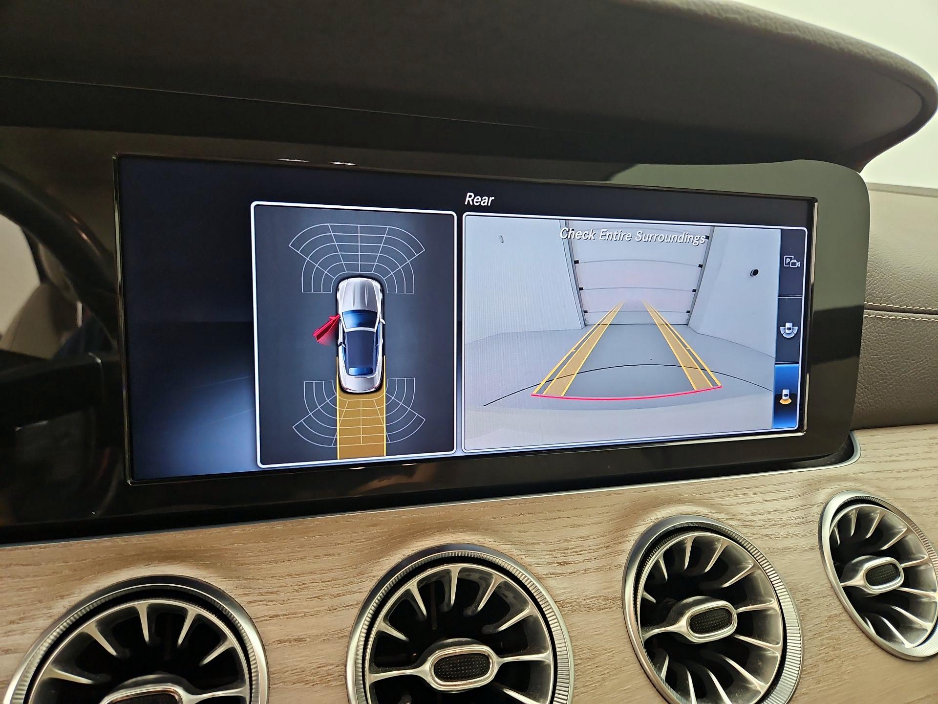 Thumbnail: 2018 Mercedes-Benz E-Class - 15