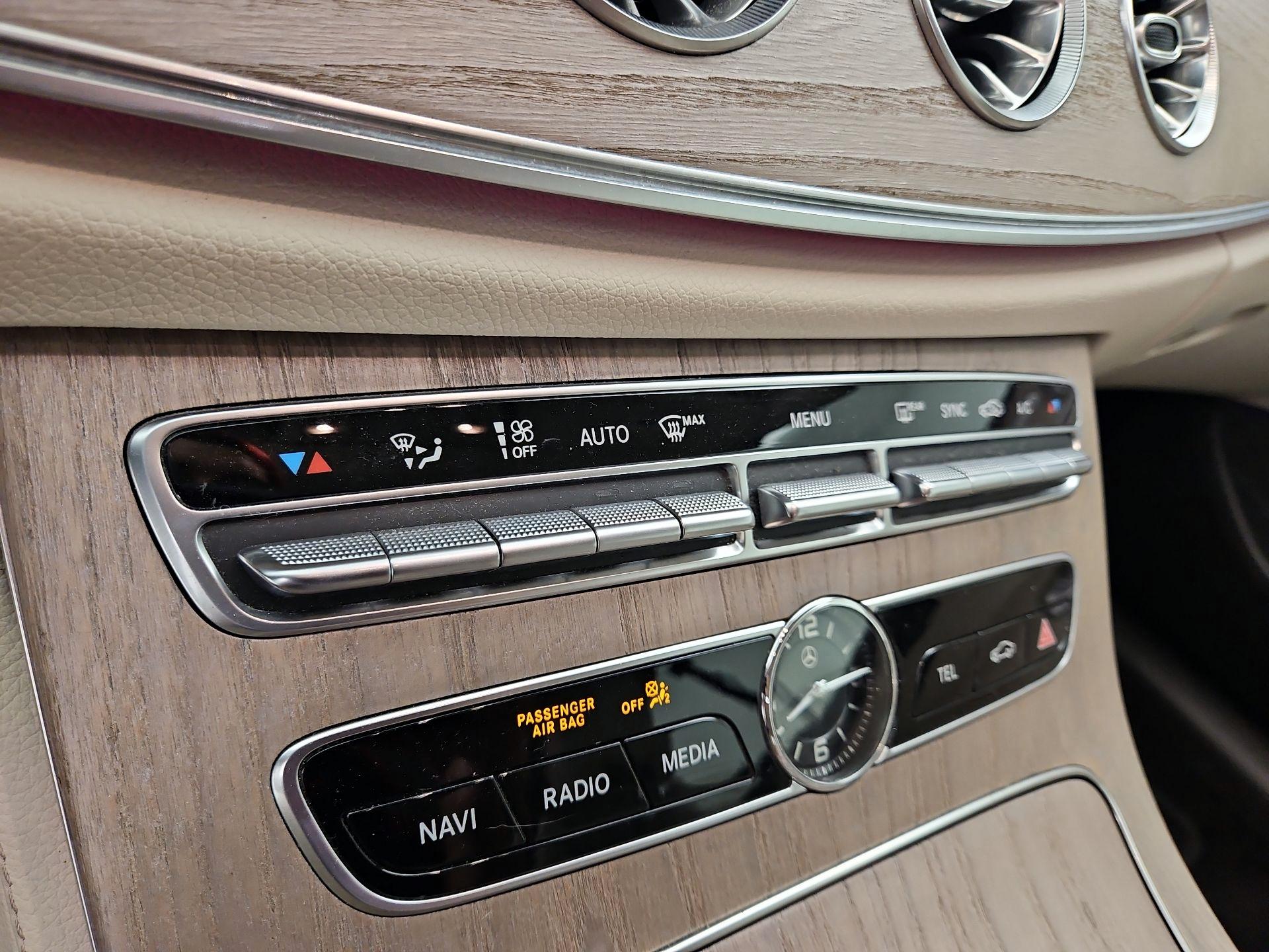 Thumbnail: 2018 Mercedes-Benz E-Class - 17