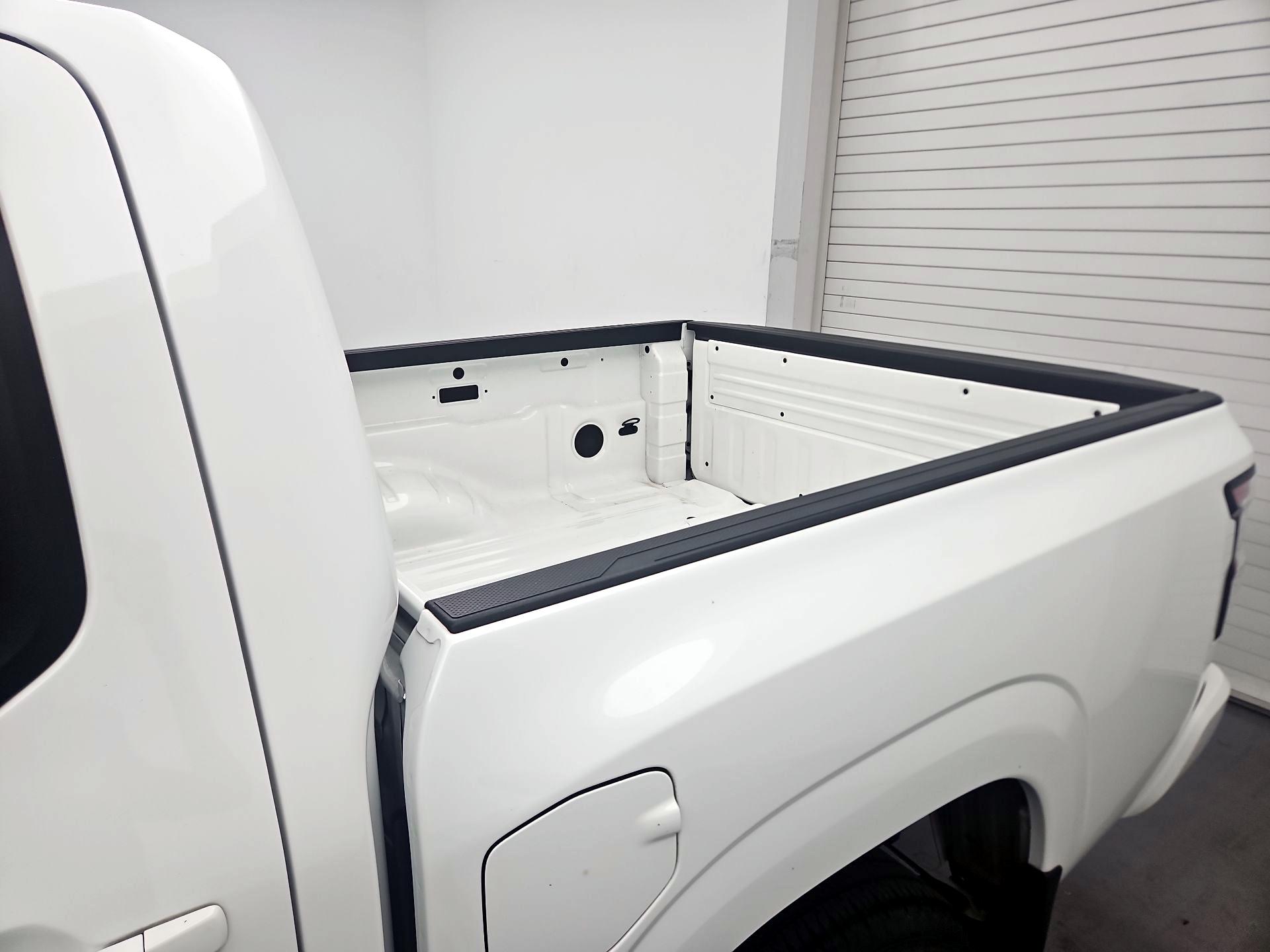 Thumbnail: 2024 Nissan Frontier - 17