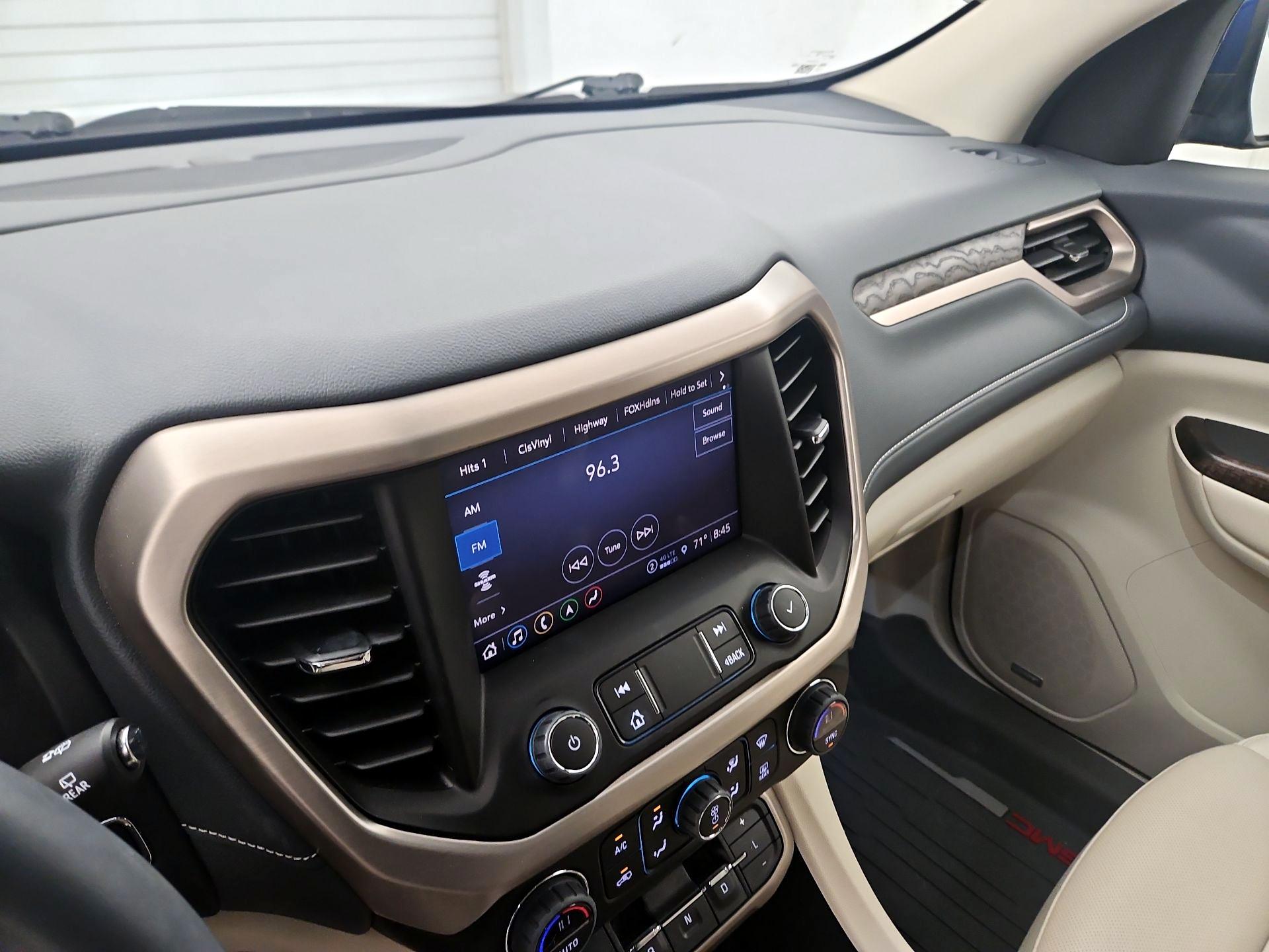 Thumbnail: 2023 GMC Acadia - 13