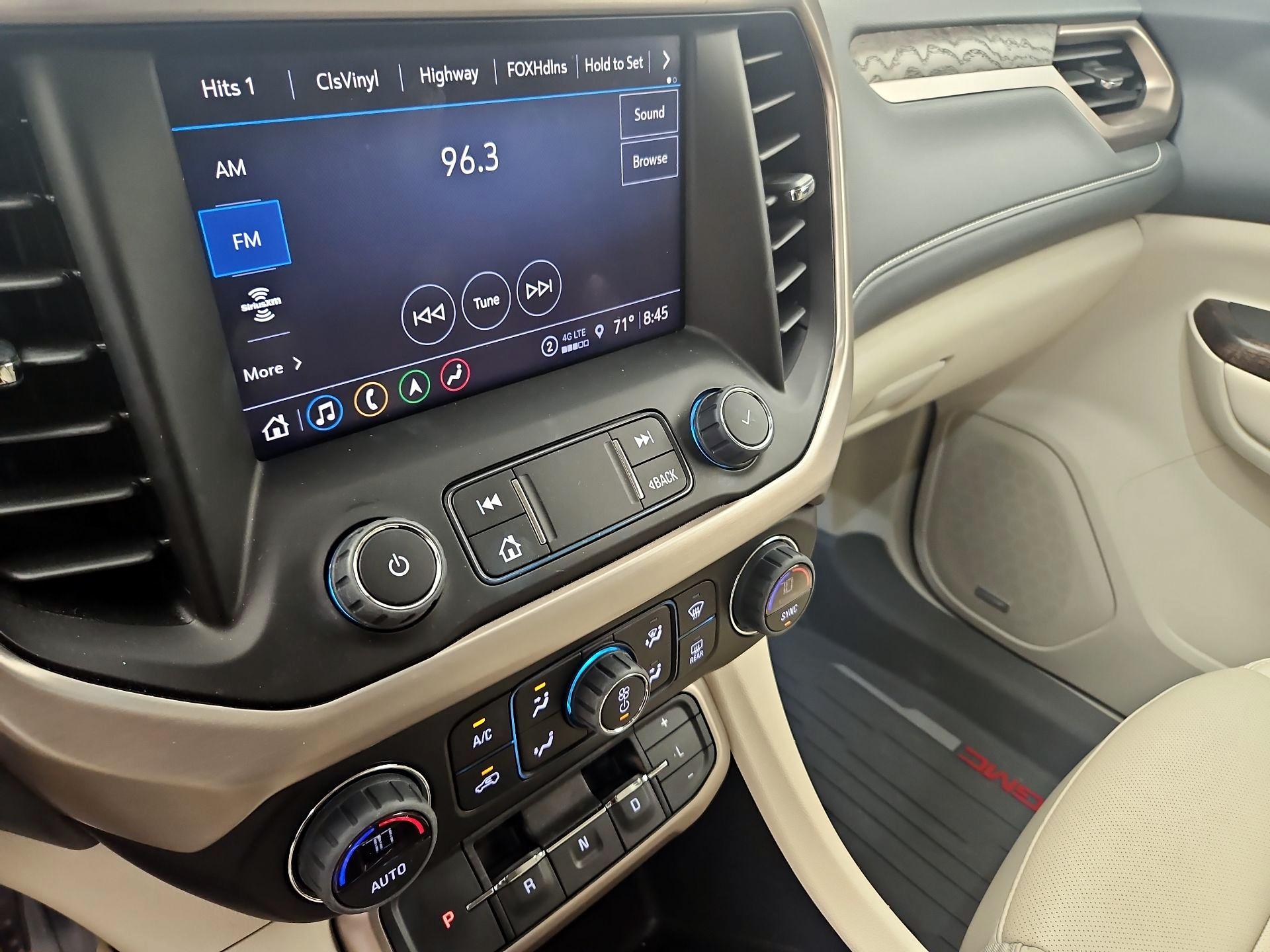 Thumbnail: 2023 GMC Acadia - 14